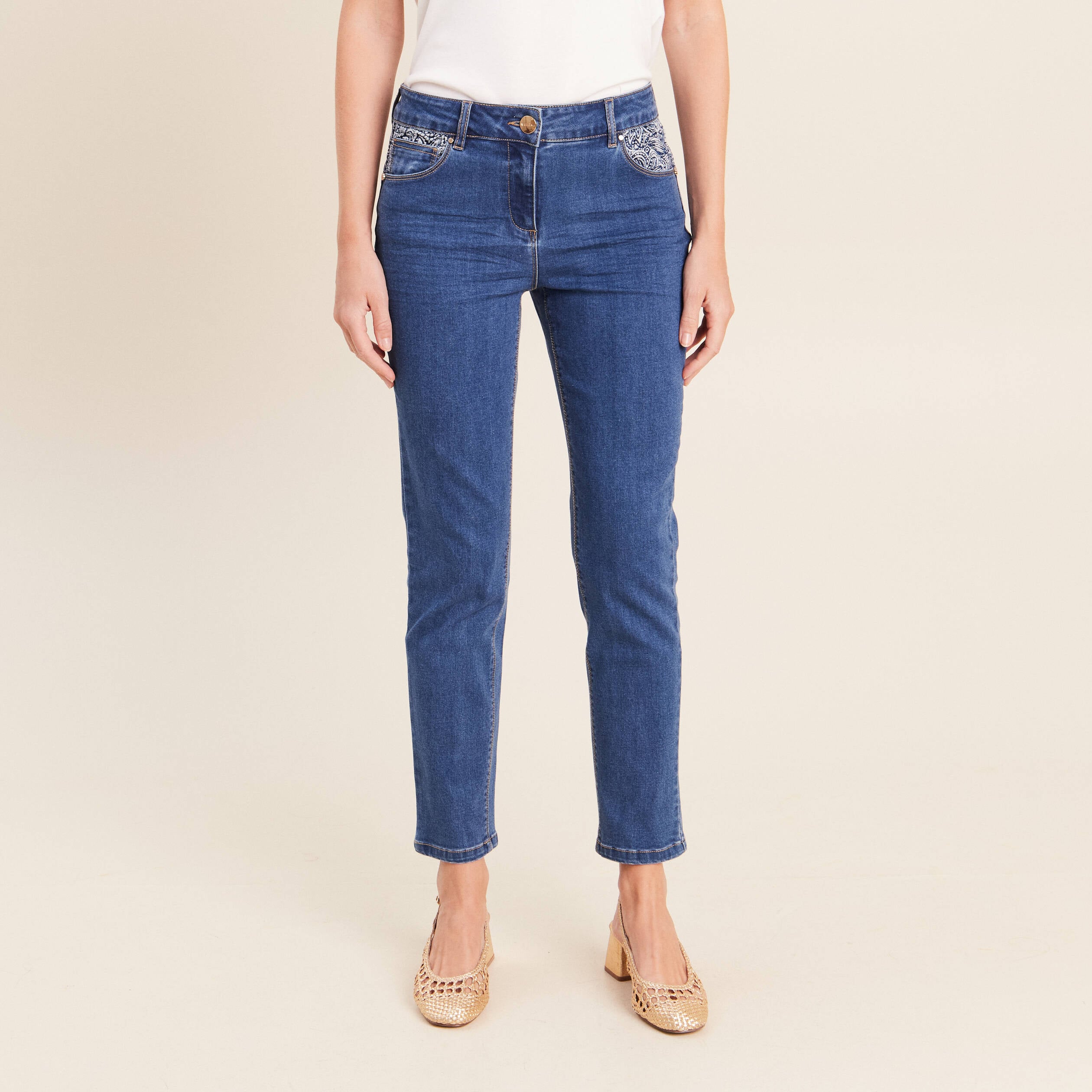 Jean ajust&eacute; 7/8&egrave;me taille bascul&eacute;e denim stone femme