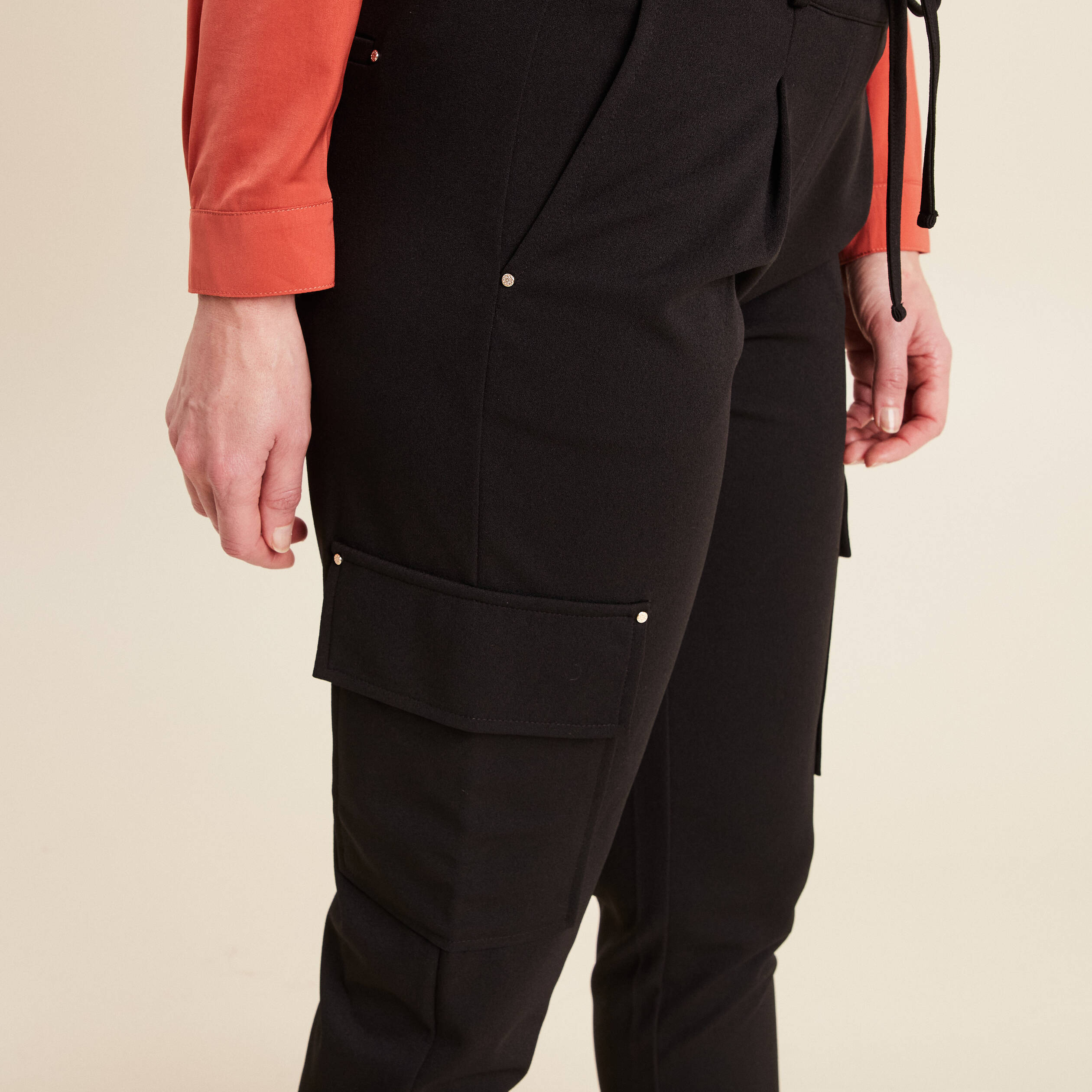 pantalon cargo flou noir femme Pantalon cargo flou noir femme