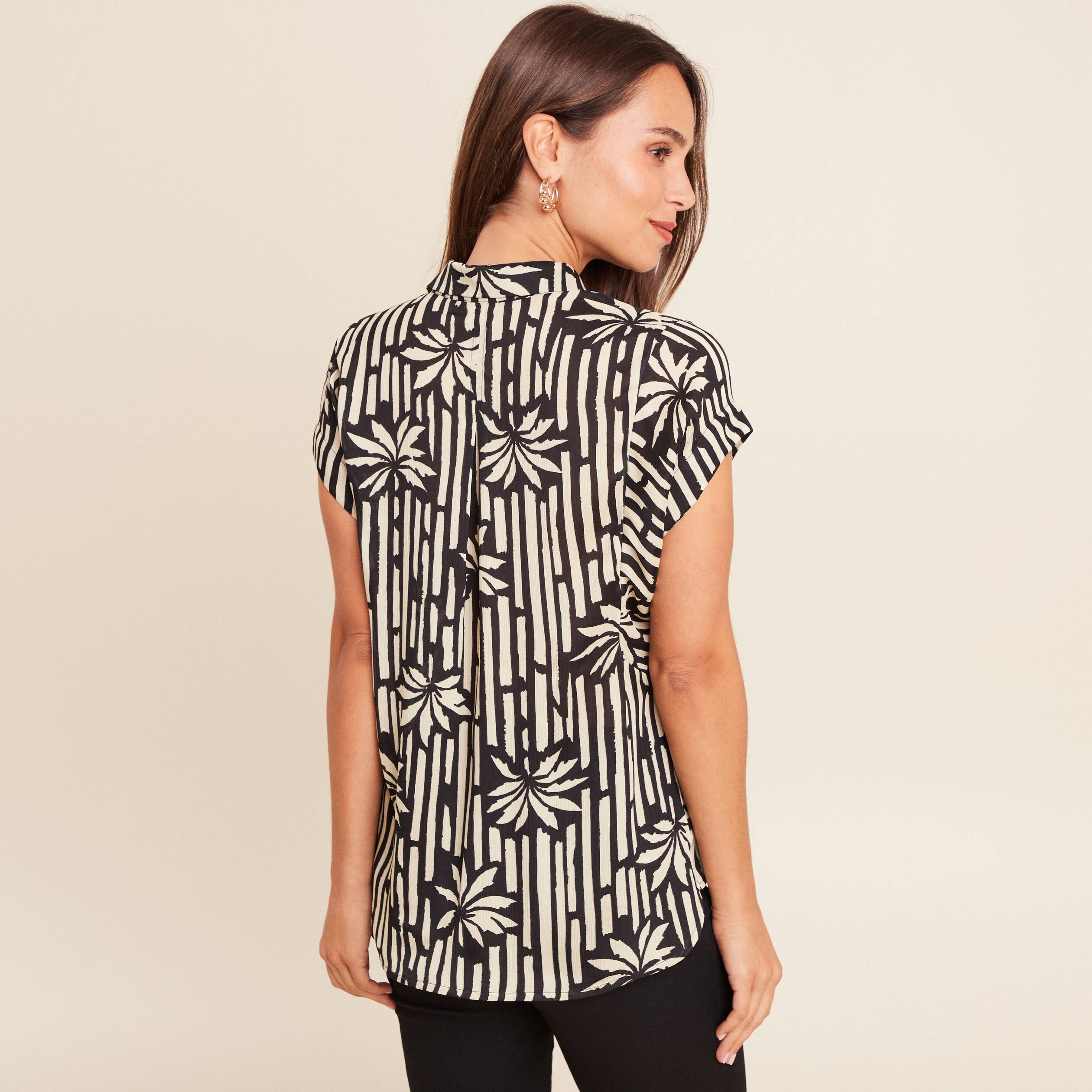 blouse en voile col v manches courtes noir femme Blouse en voile col v manches courtes noir femme