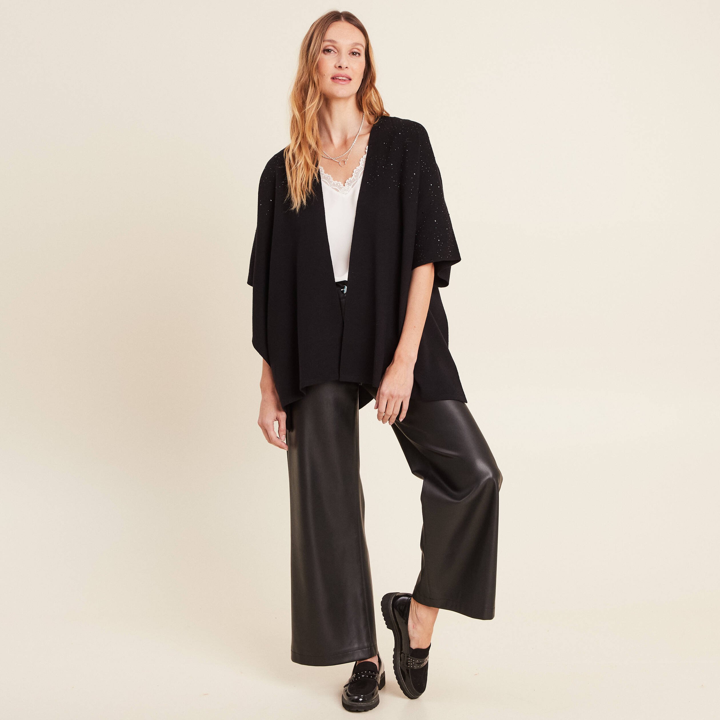 poncho mi long avec strass noir femme Poncho mi-long avec strass noir femme