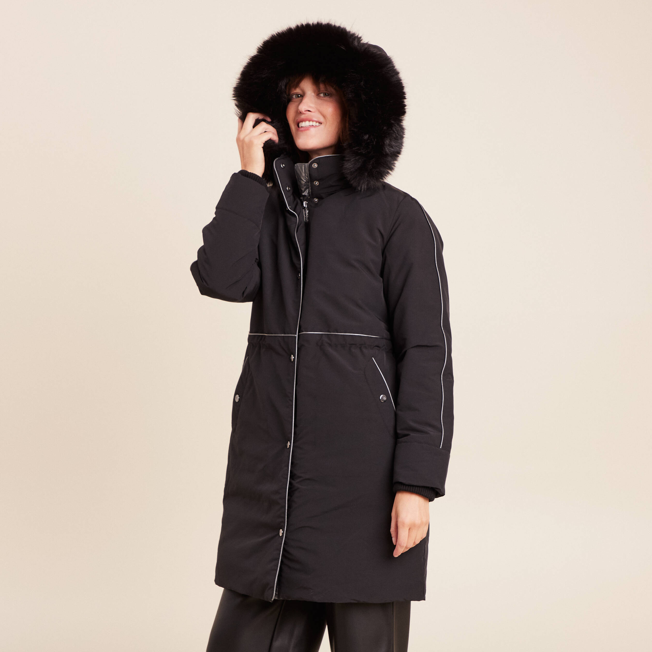 Parka d&eacute;perlante &agrave; capuche noir femme