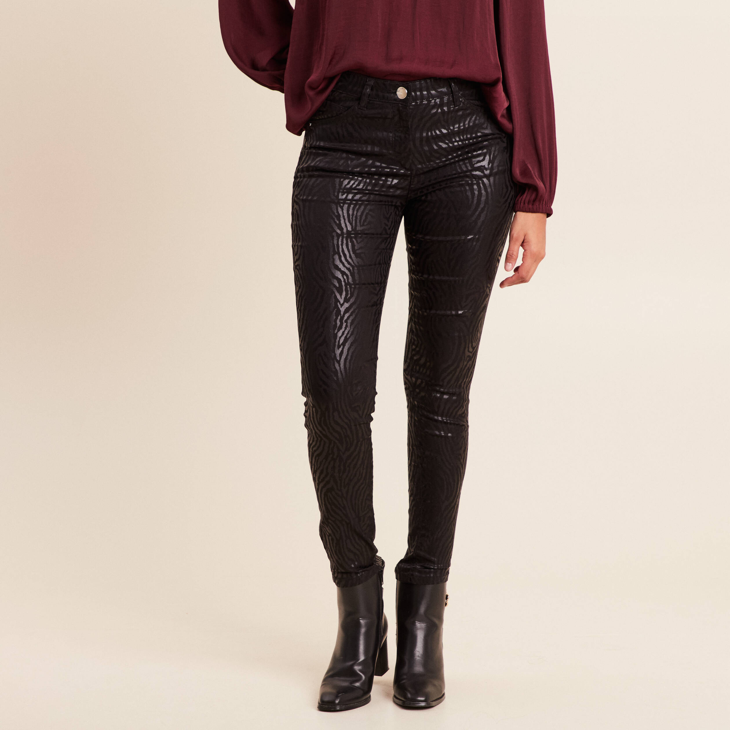 Pantalon magique Le L&eacute;ger enduit noir femme