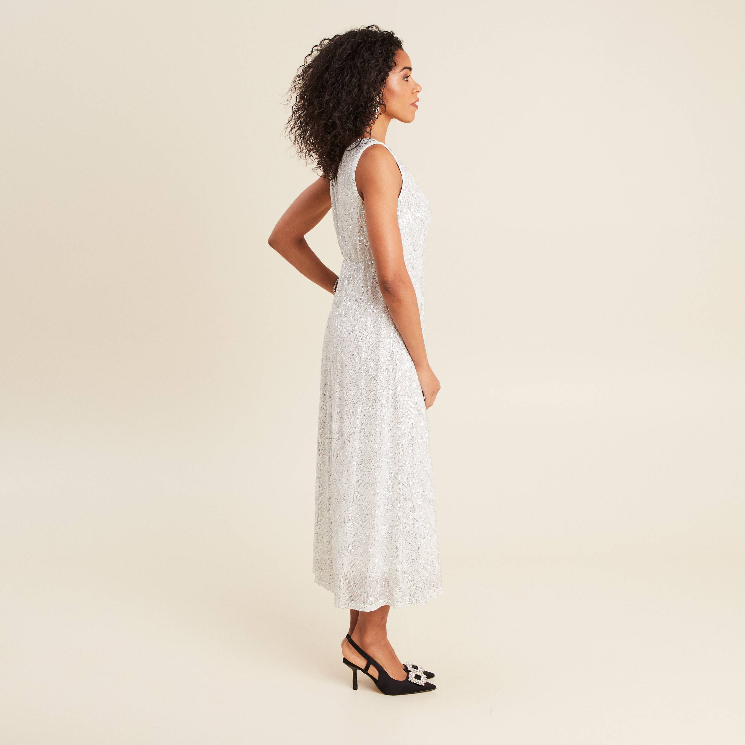 robe longue ajustee sequins couleur argent femme Robe longue ajustée sequins couleur argent femme