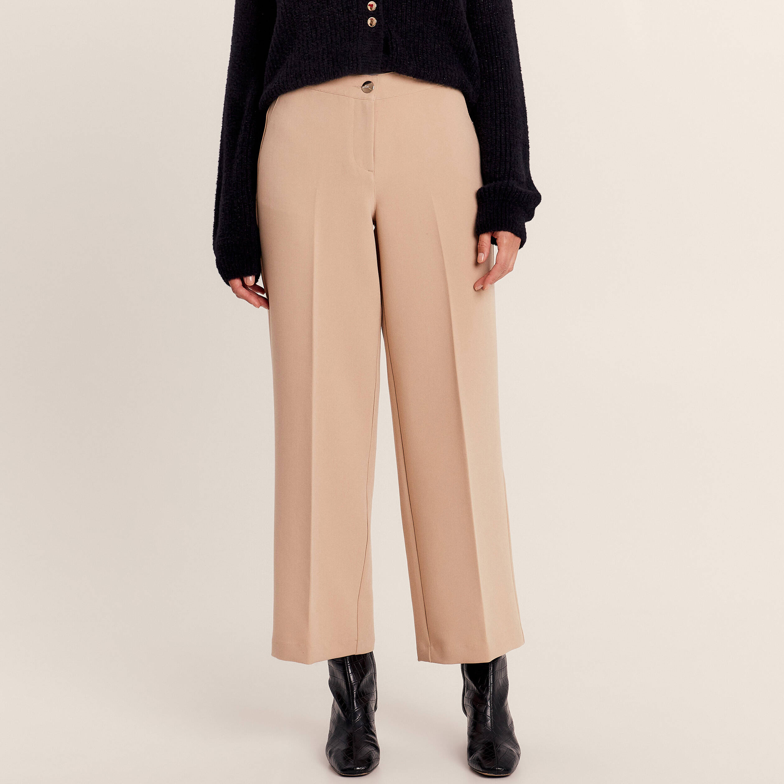 pantalon large fluide a pinces sable femme Pantalon large fluide à pinces sable femme