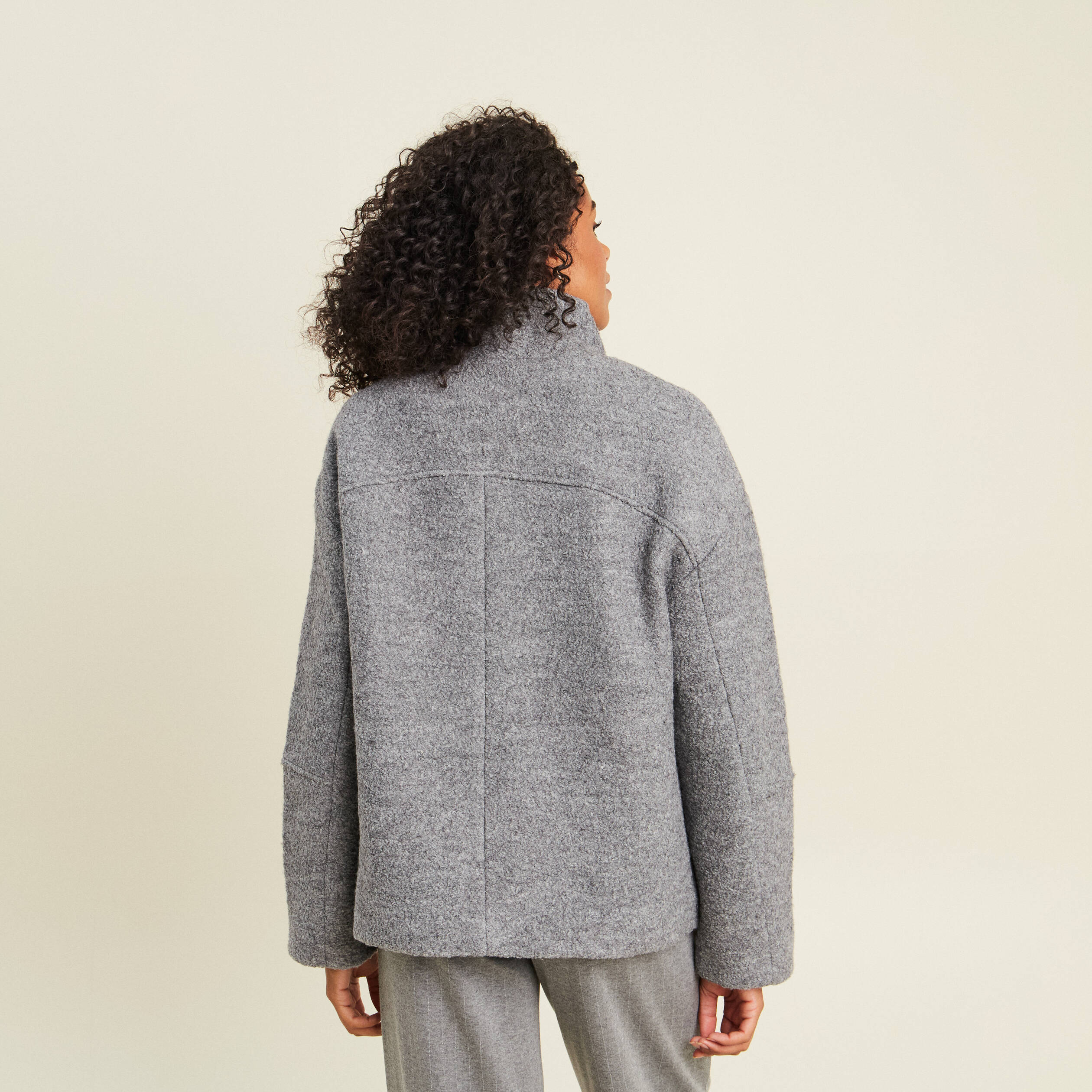 Manteau doubl&eacute; col montant gris clair femme