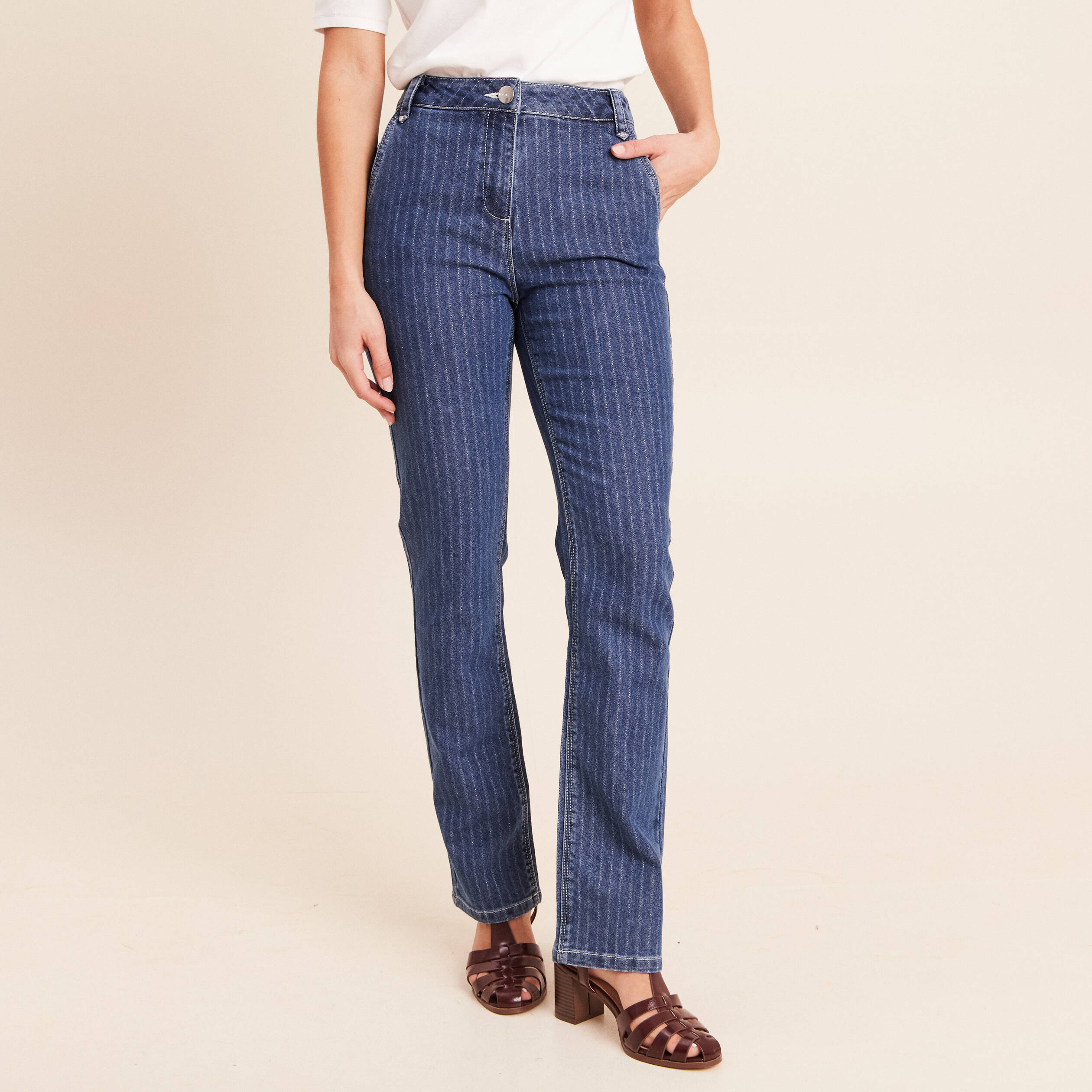 Jean coupe droite taille haute denim stone femme