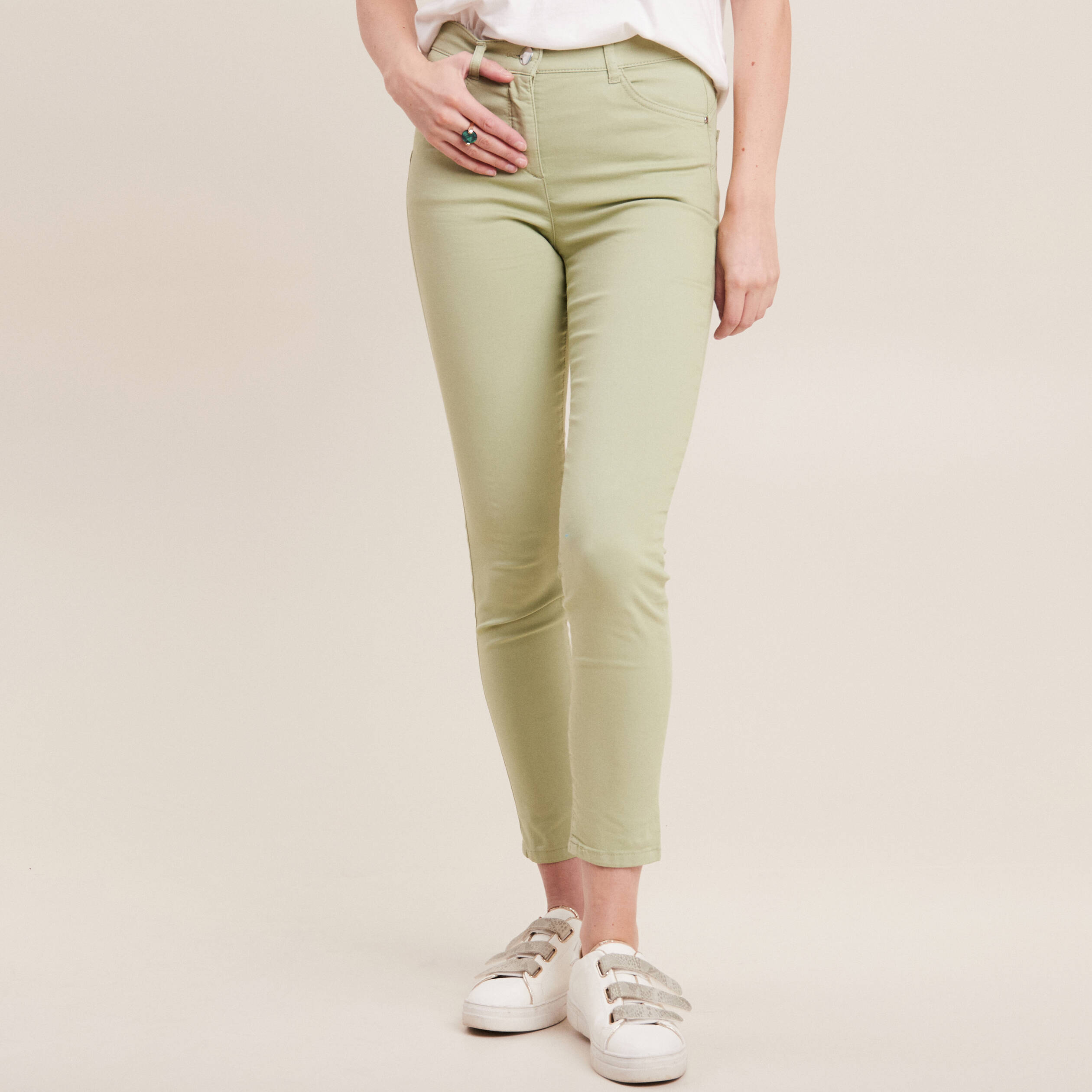 Pantalon léger taille standard 7/8ème vert olive femme