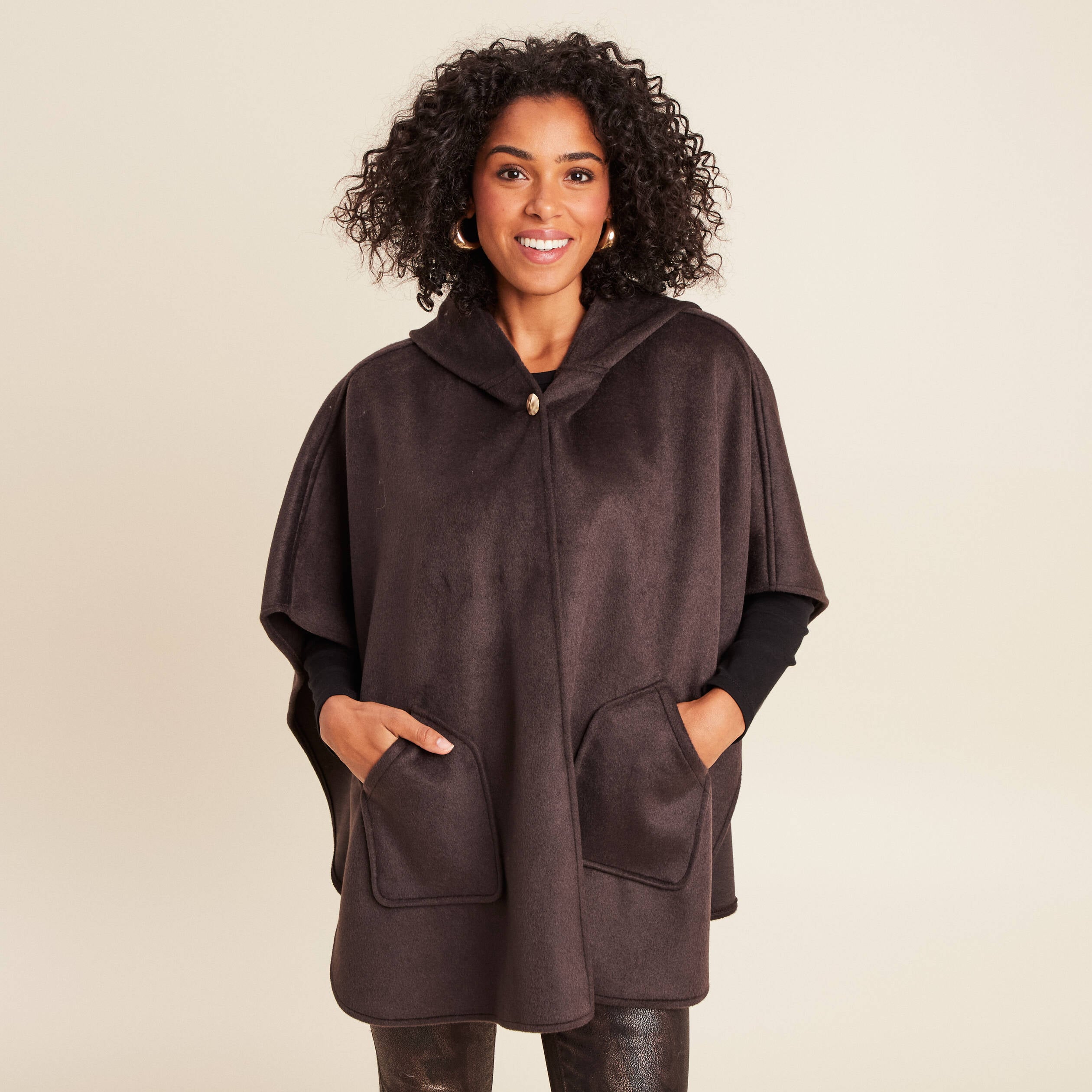 Poncho cape marron fonc&eacute; femme