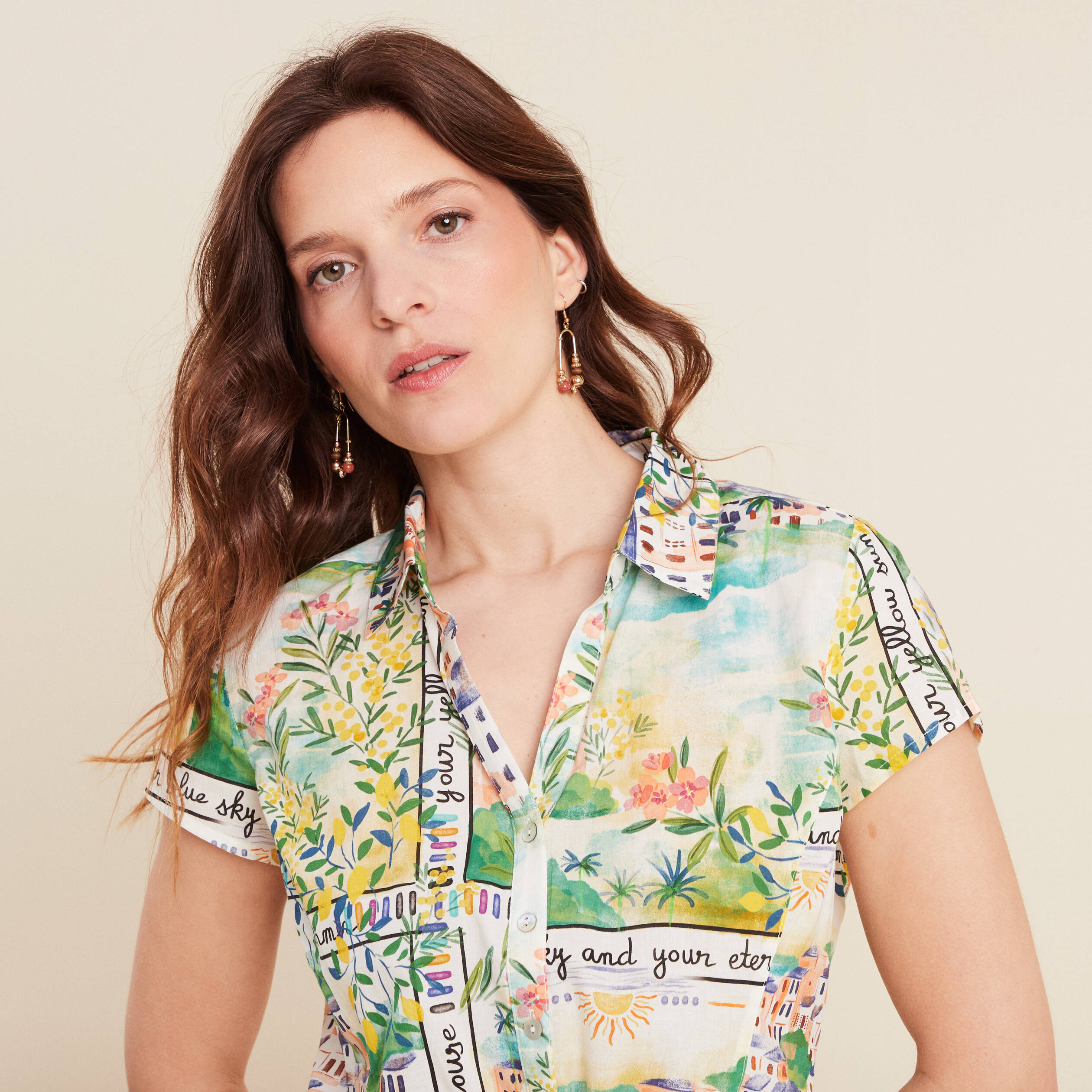 chemise manches courtes nouee multicolore femme Chemise manches courtes nouée multicolore femme