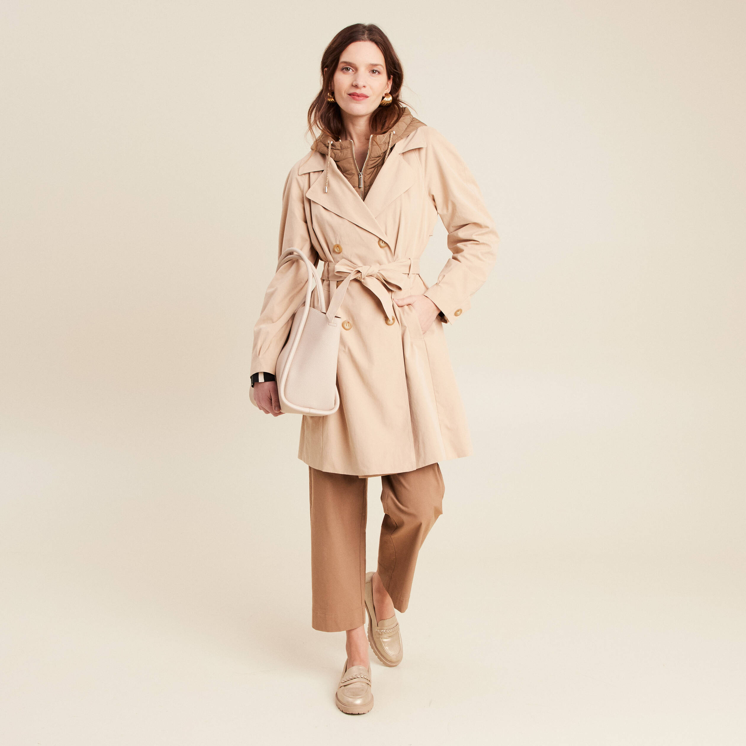 trench ceinture a capuche beige femme Trench ceinturé à capuche beige femme