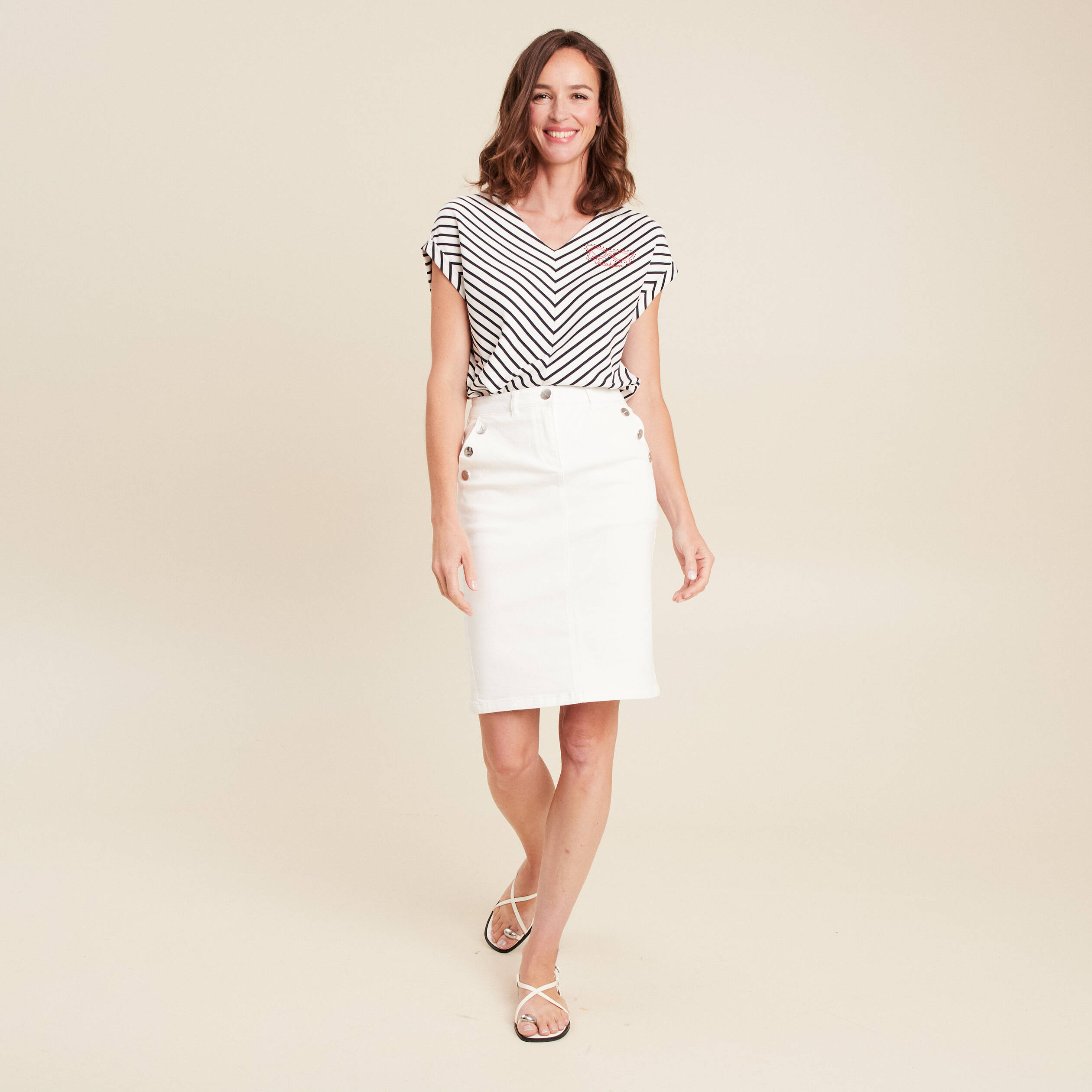 t shirt manches courtes brode bleu femme T-shirt manches courtes brodé bleu femme