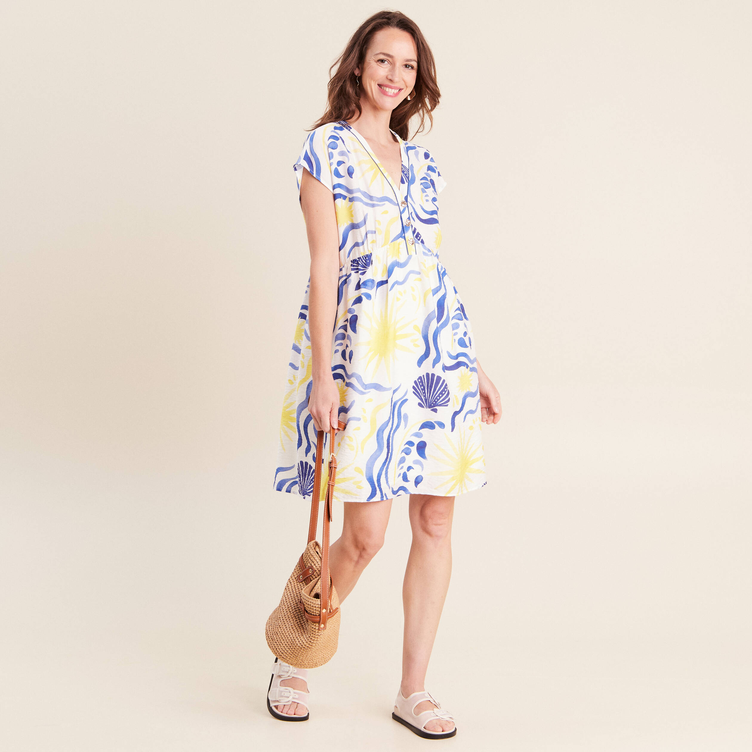 Robe courte &eacute;vas&eacute;e col v manches courtes bleu femme