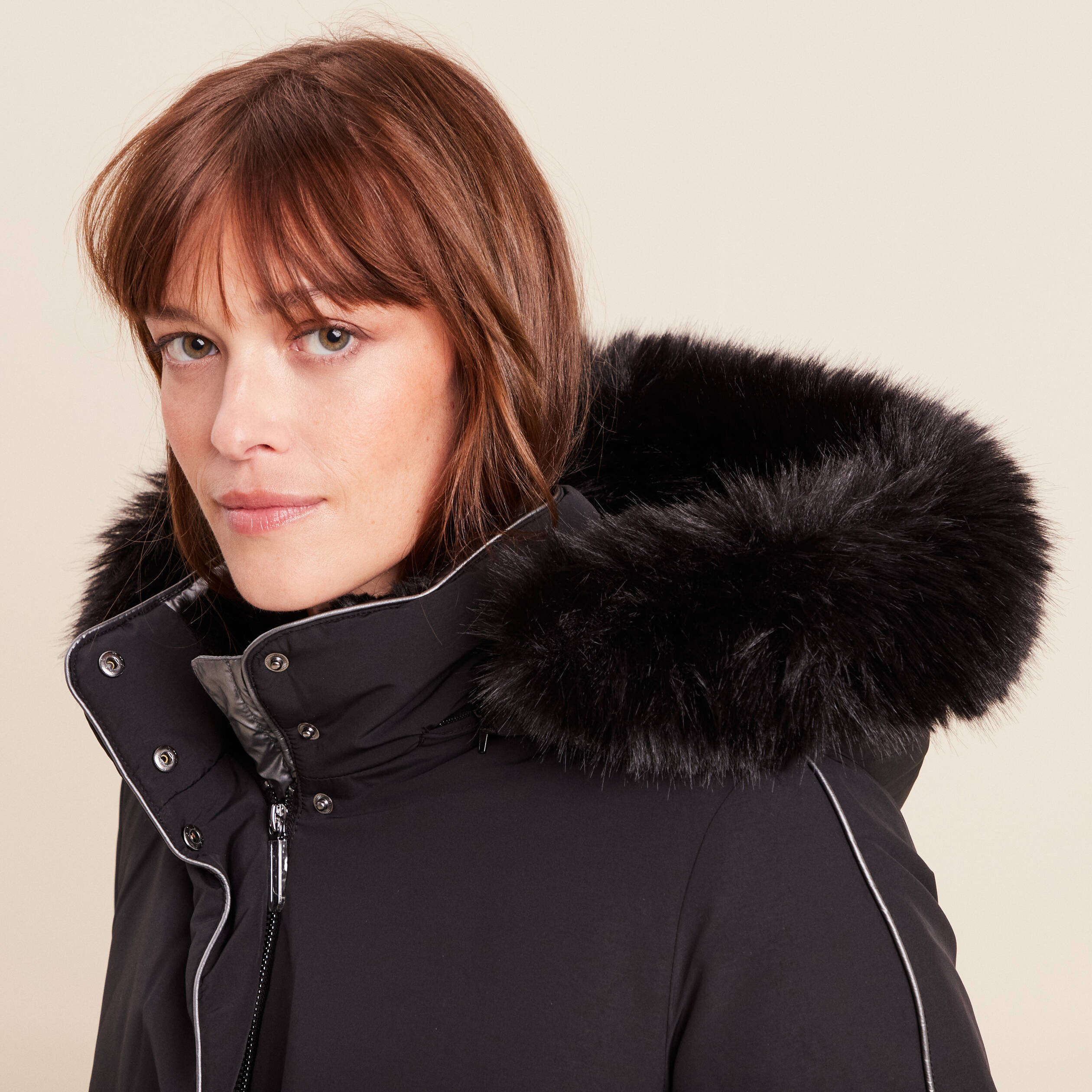 Parka d&eacute;perlante &agrave; capuche noir femme