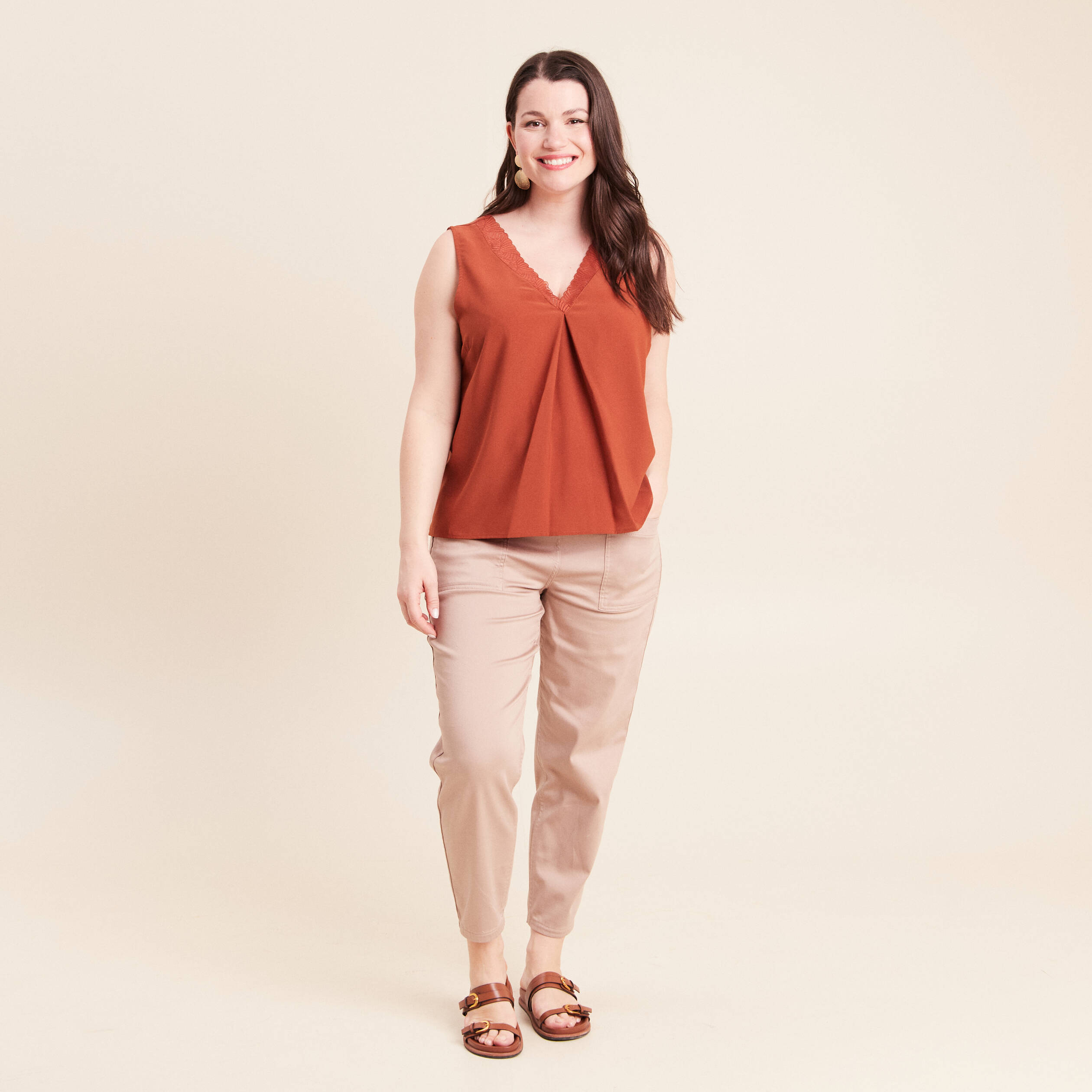 D&eacute;bardeur sans manches marron fonc&eacute; femme