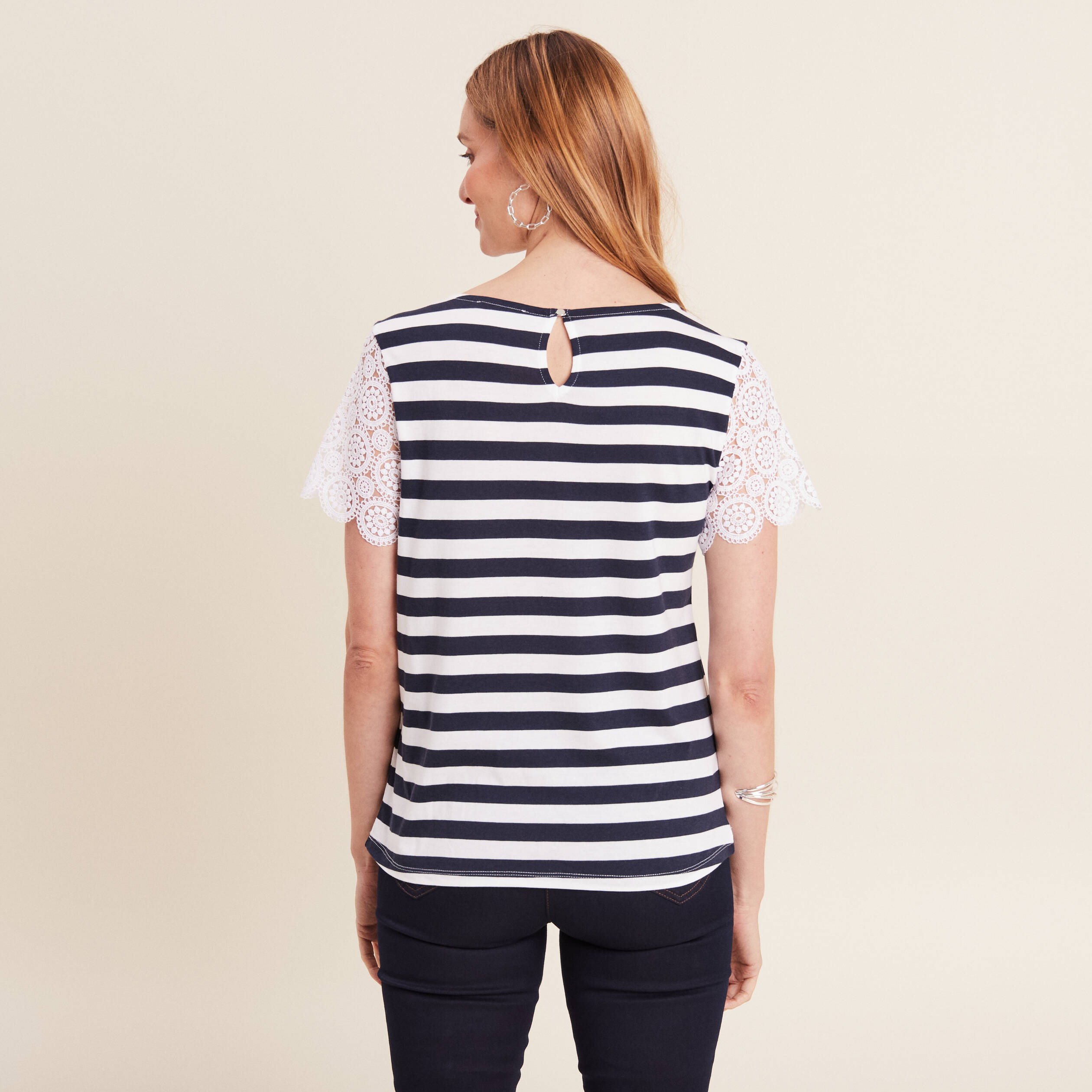 t shirt manches courtes bleu fonce femme T-shirt manches courtes bleu foncé femme