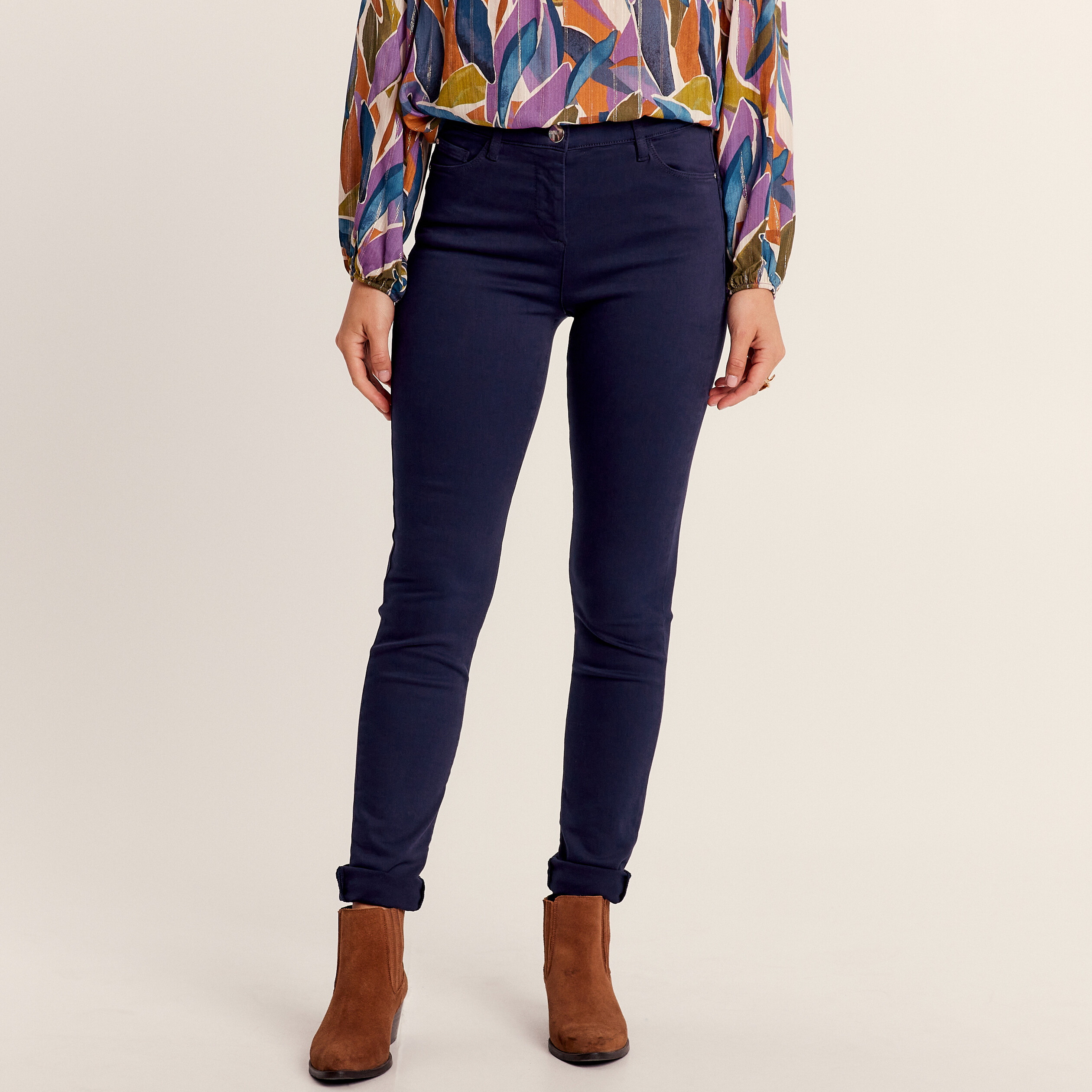 Jean magique ajusté taille standard bleu marine femme