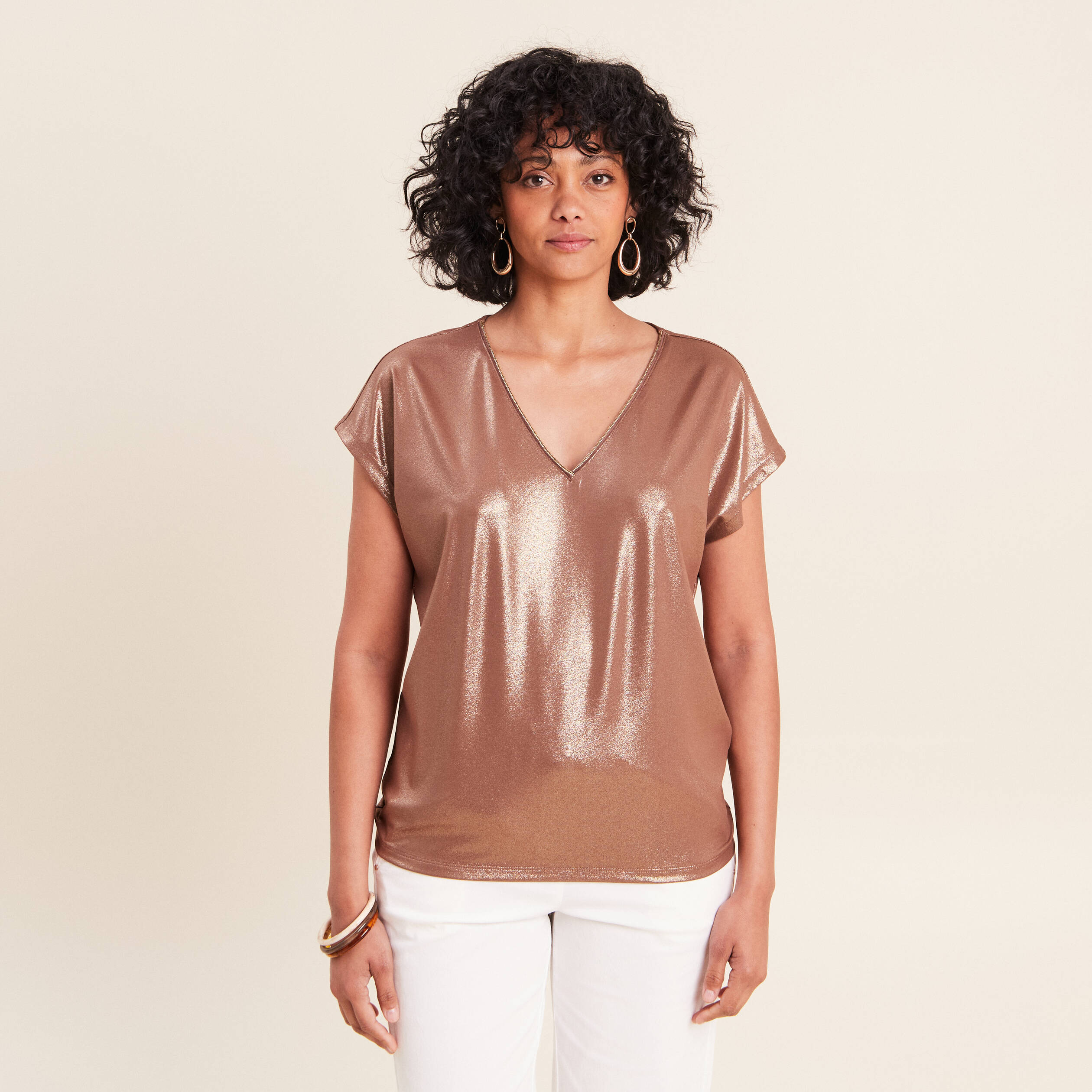 T-shirt col V manches courtes marron femme