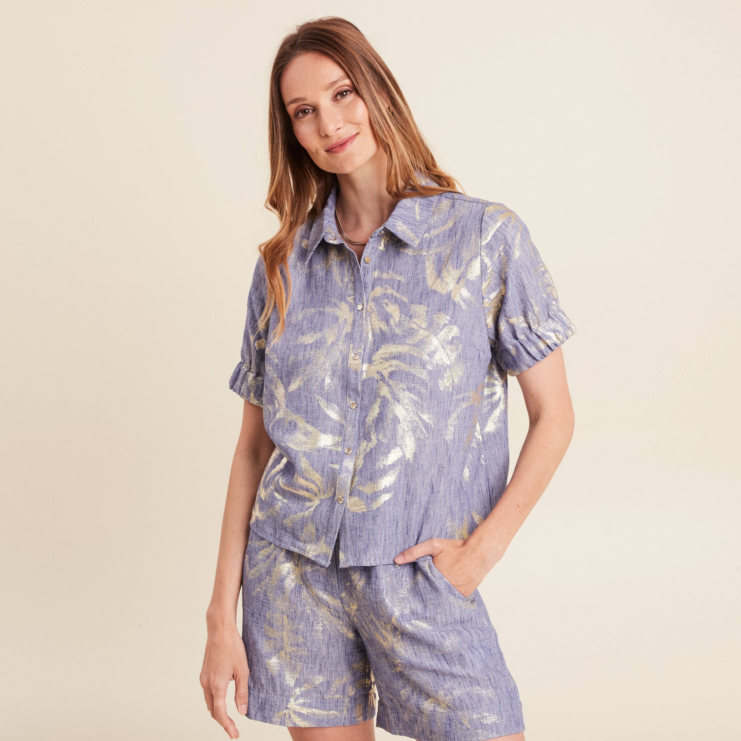 chemise droite courte manches courtes bleu lavande femme Chemise droite courte manches courtes bleu lavande femme