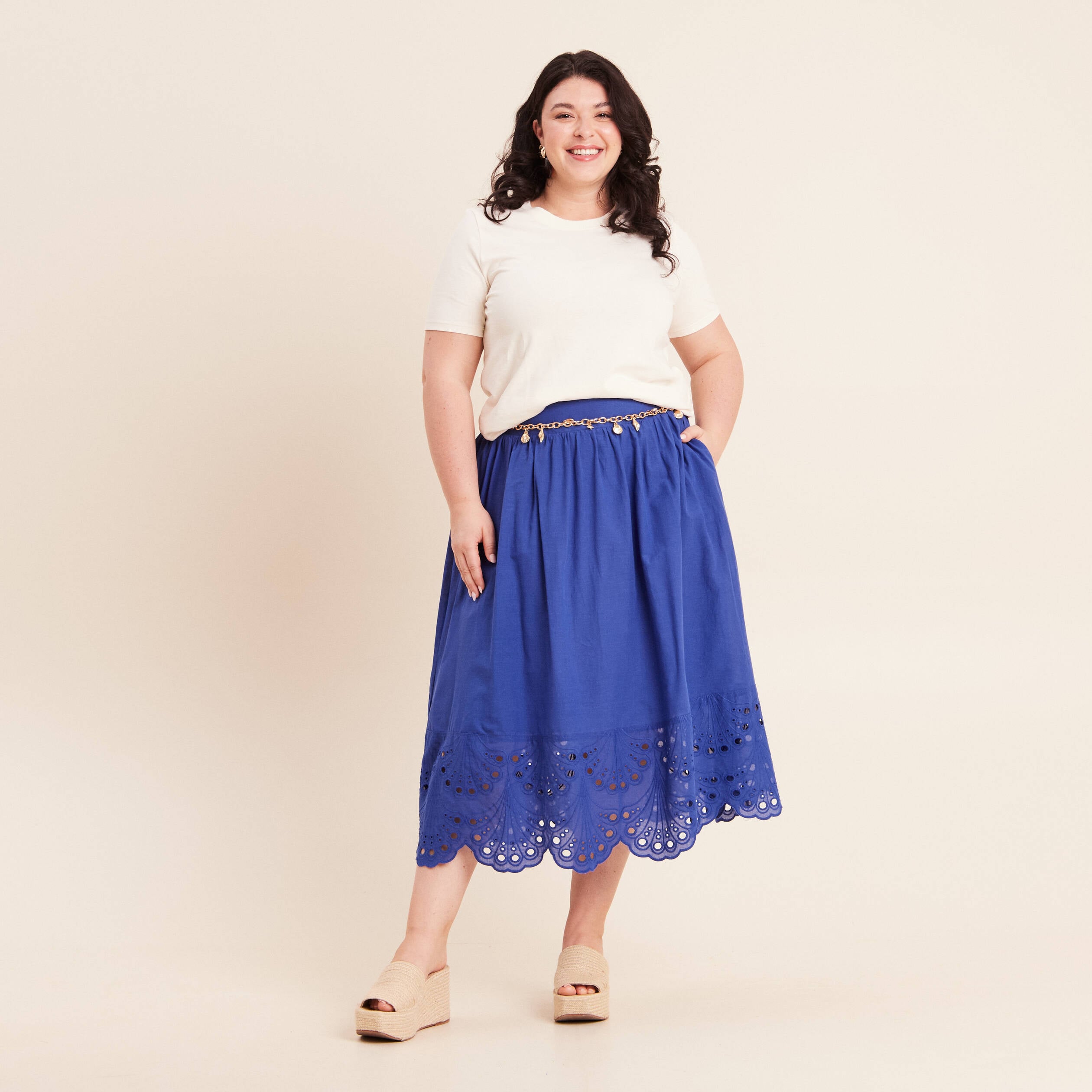 Jupe taille haute doubl&eacute;e avec broderie bleu fonc&eacute; femme
