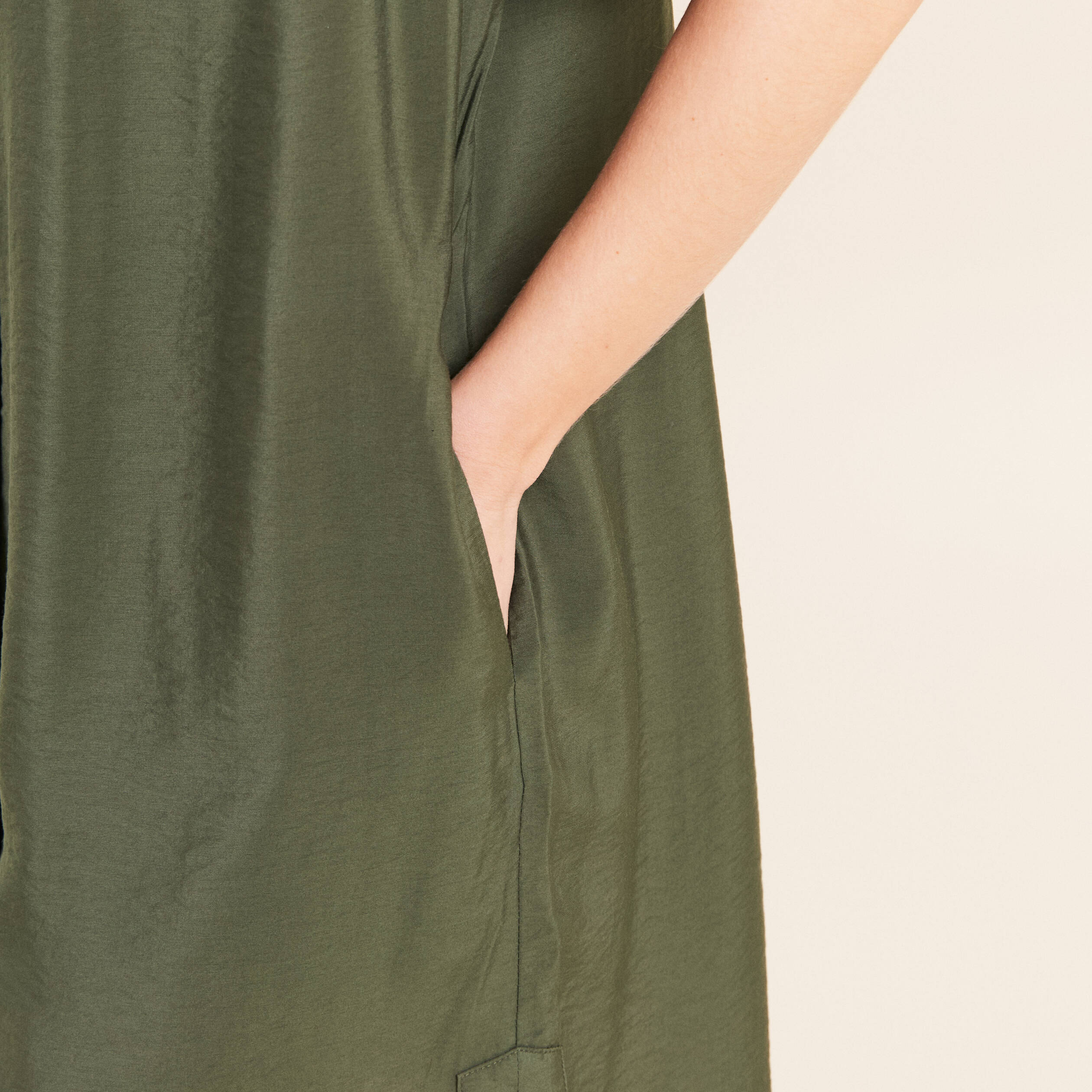 Robe droite courte col chemise vert kaki femme