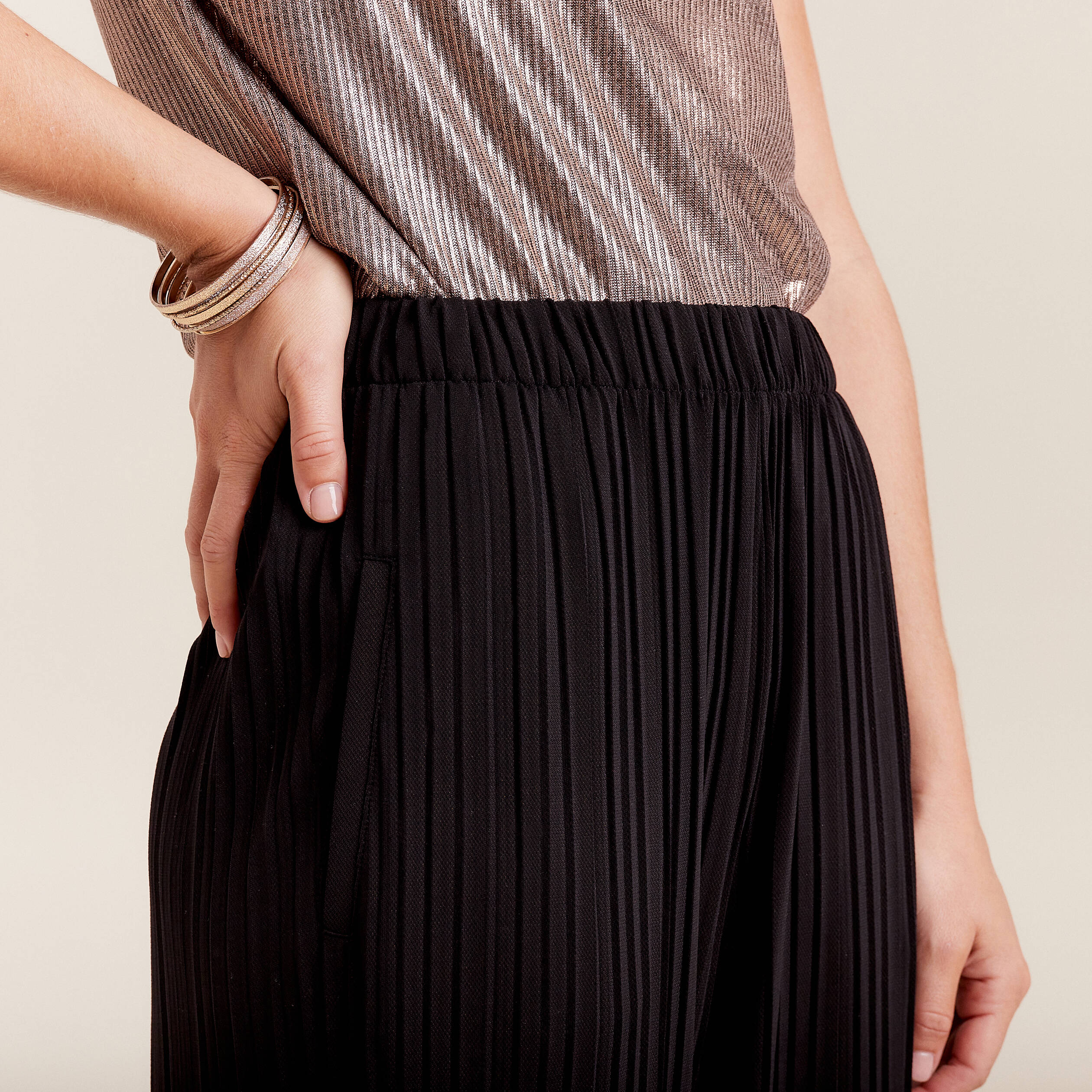 Pantalon large plissé 7/8ème noir femme