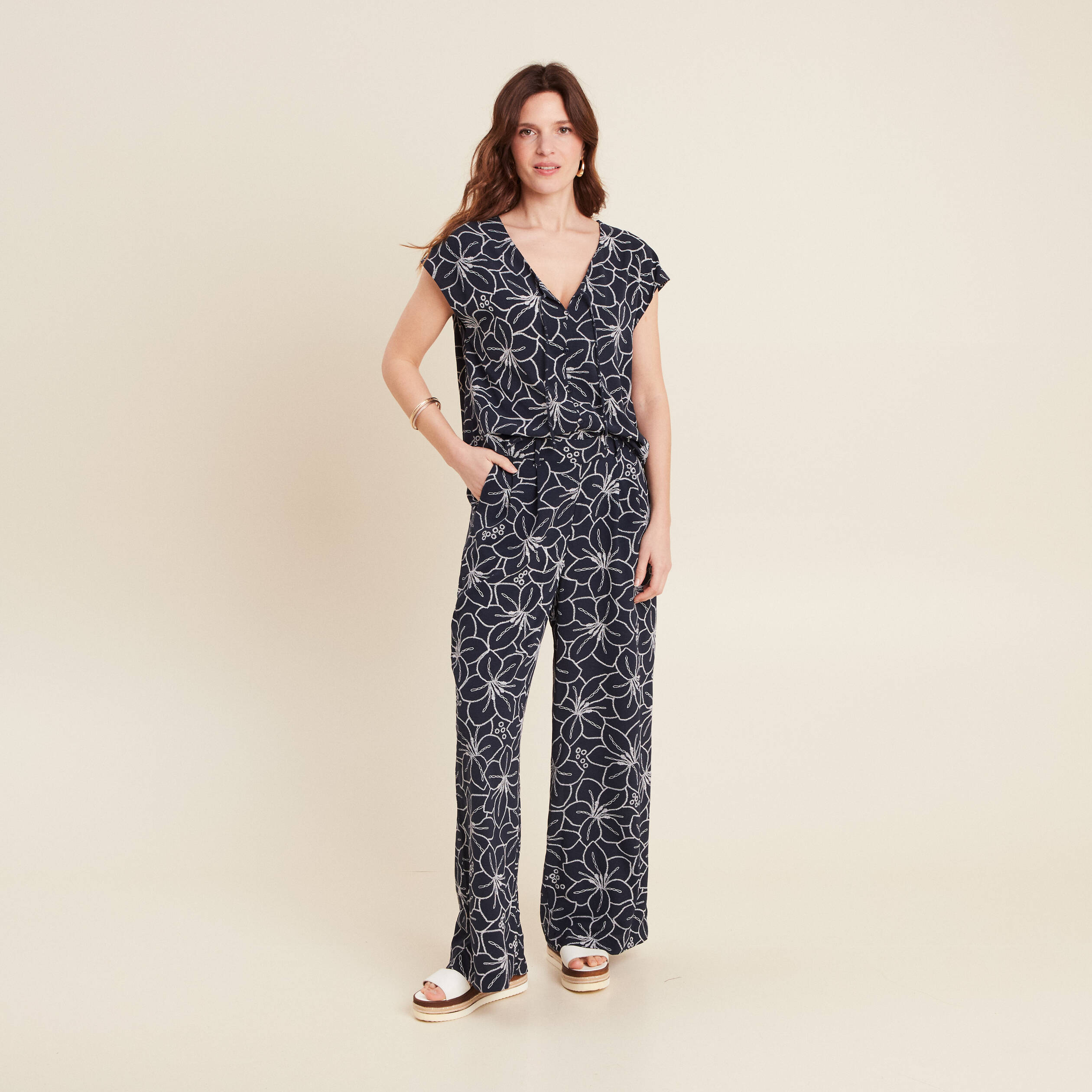 blouse manches courtes bleu fonce femme Blouse manches courtes bleu foncé femme