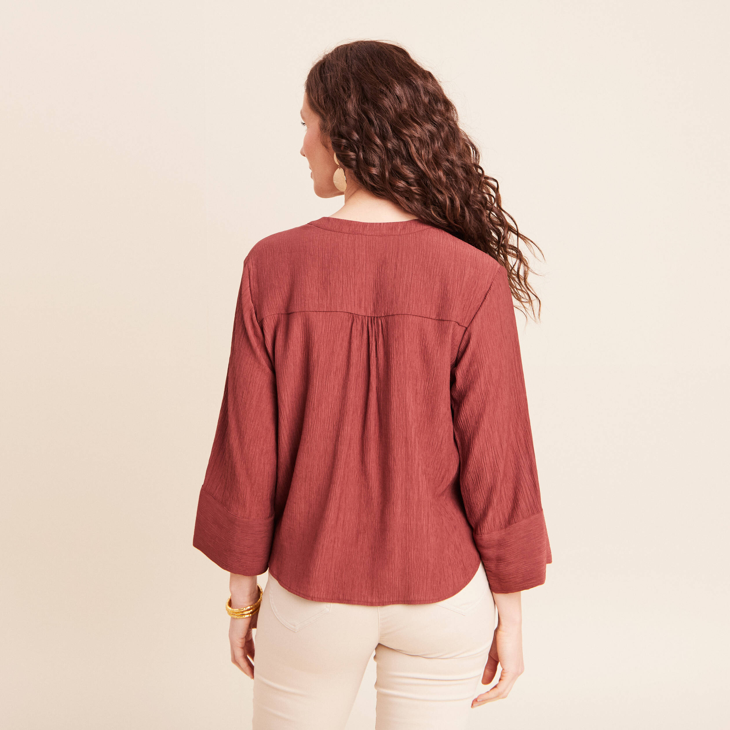 Blouse col v manches 3/4 fluide marron cognac femme