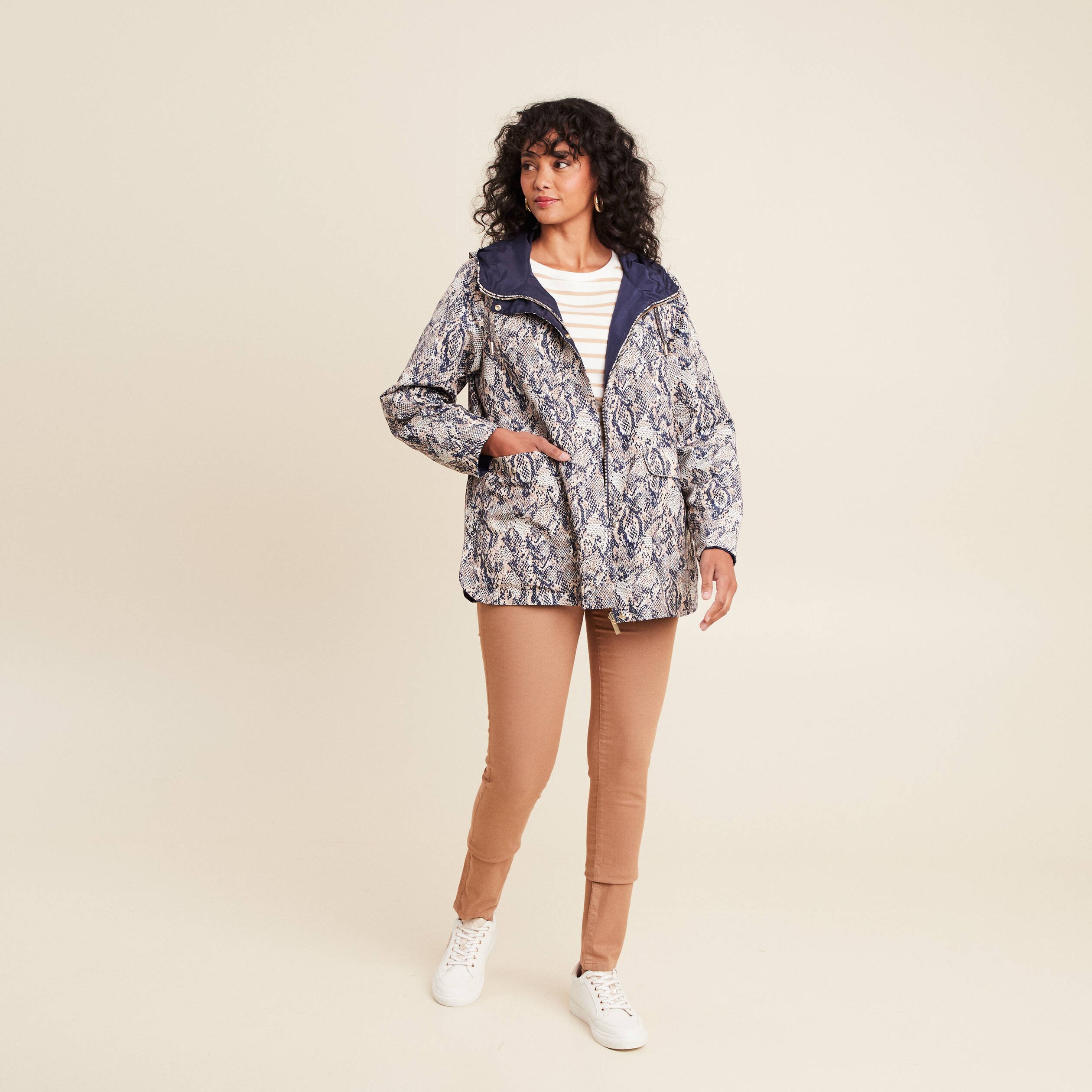 parka cintree reversible a capuche beige femme parka cintrée réversible à capuche beige femme