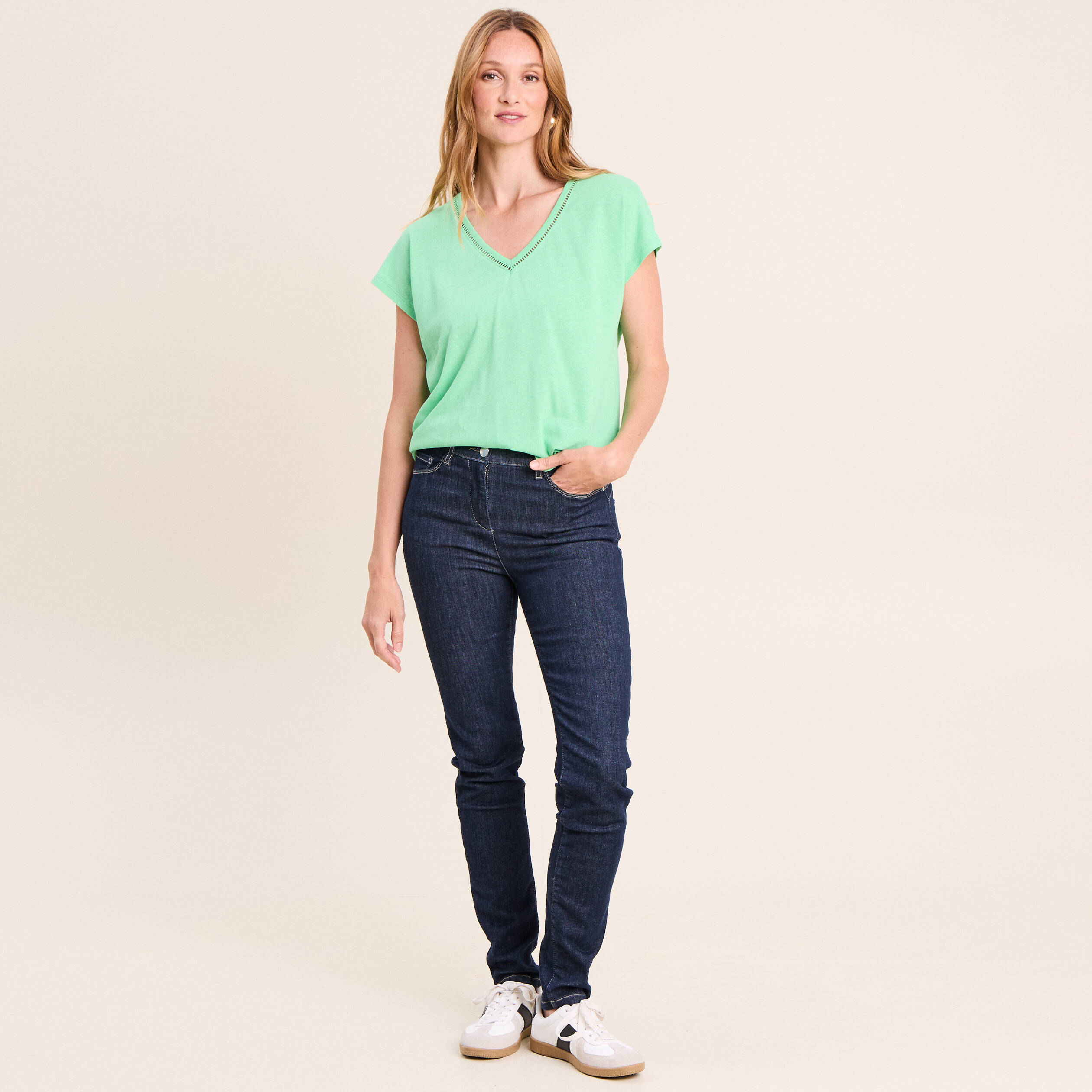 T-shirt col v manches courtes aspect lin vert fluo femme