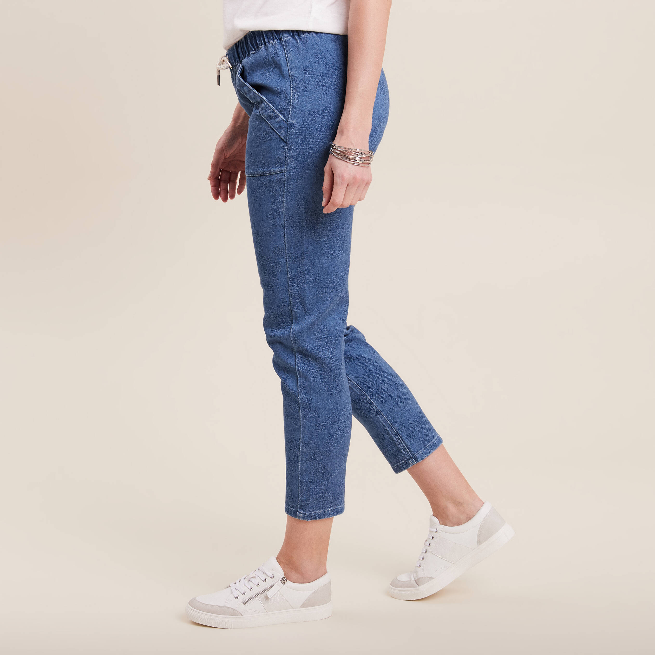 jean carotte taille elastiquee bleu ciel femme Jean carotte taille élastiquée bleu ciel femme