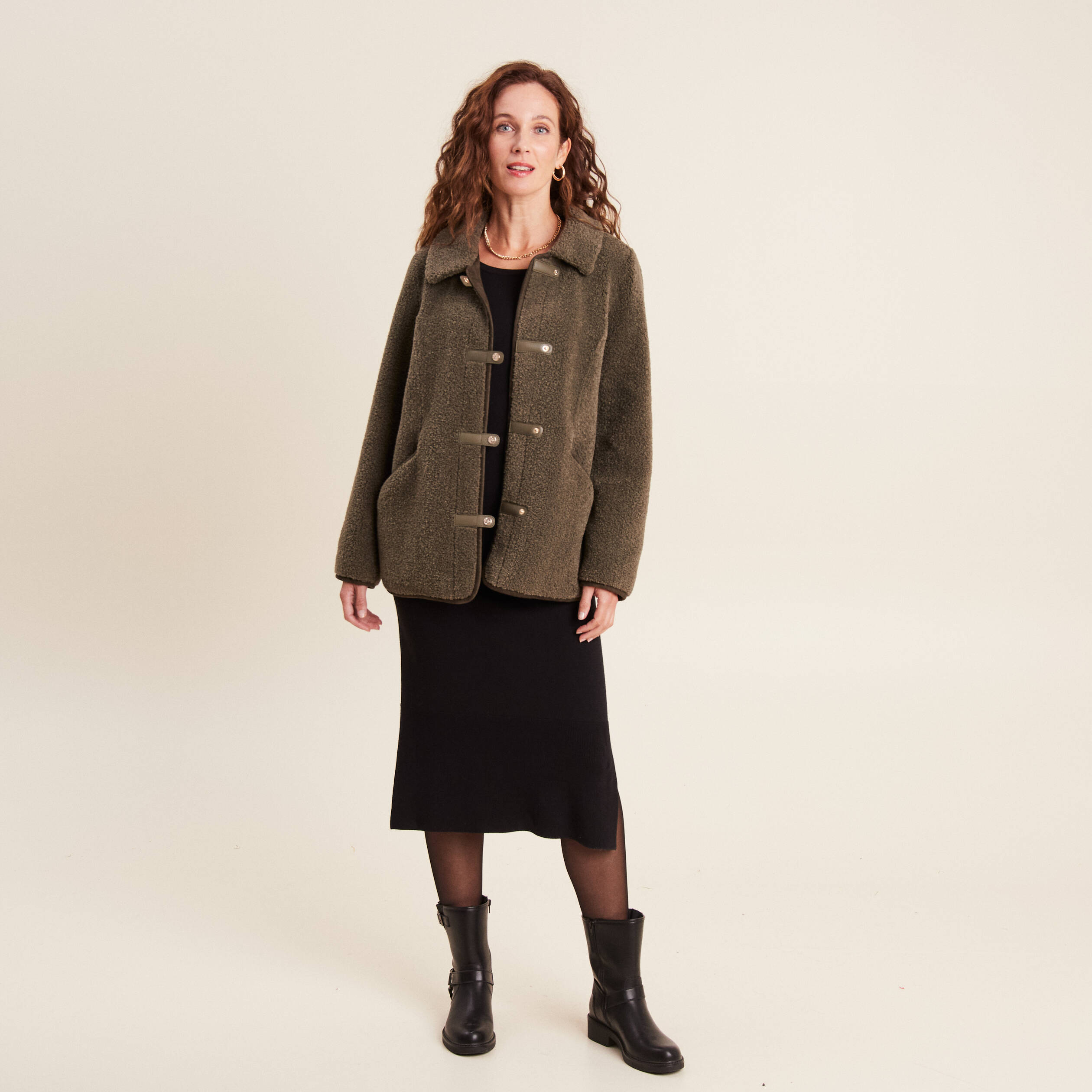 Manteau droit laine mouton vert kaki femme