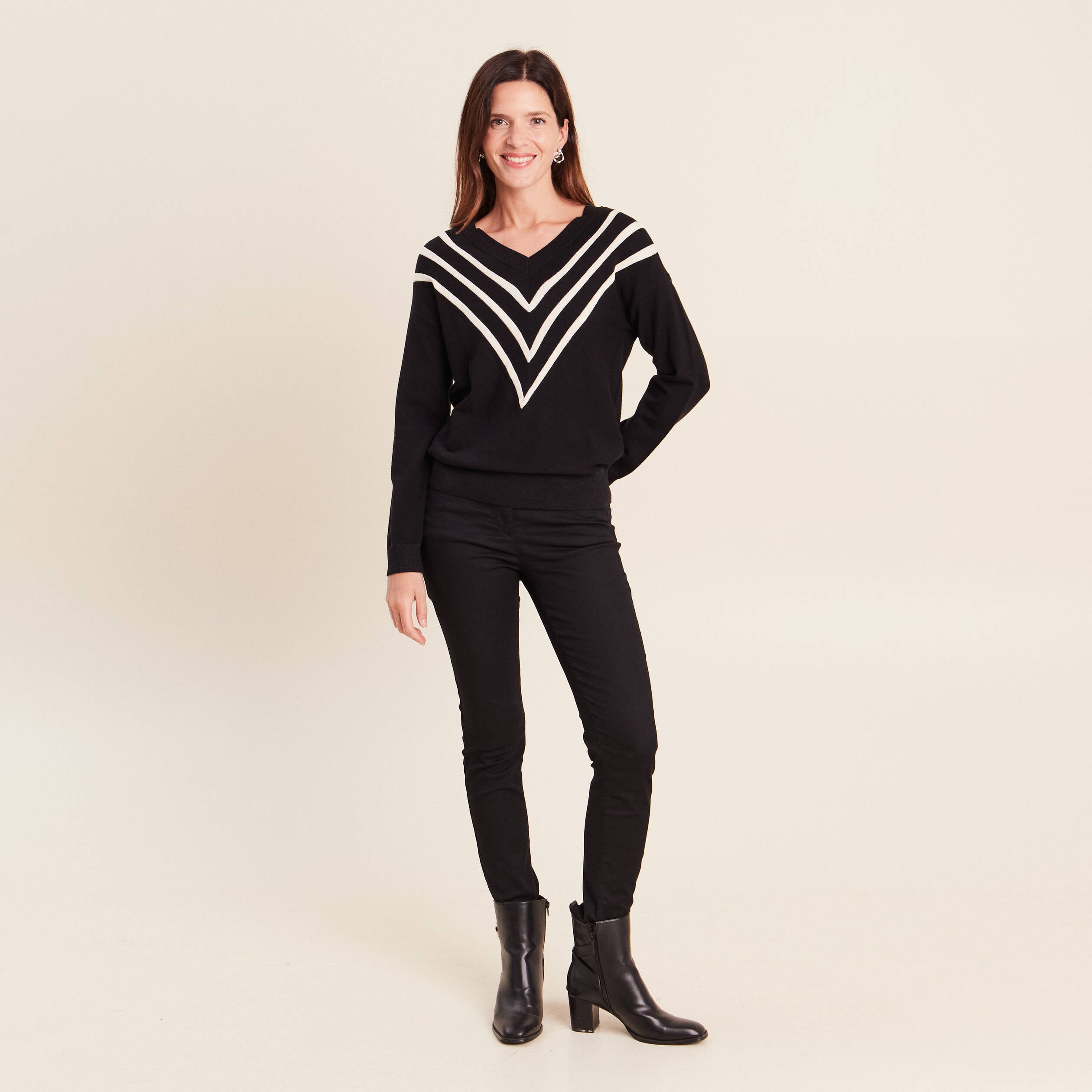 Pull col v noir femme