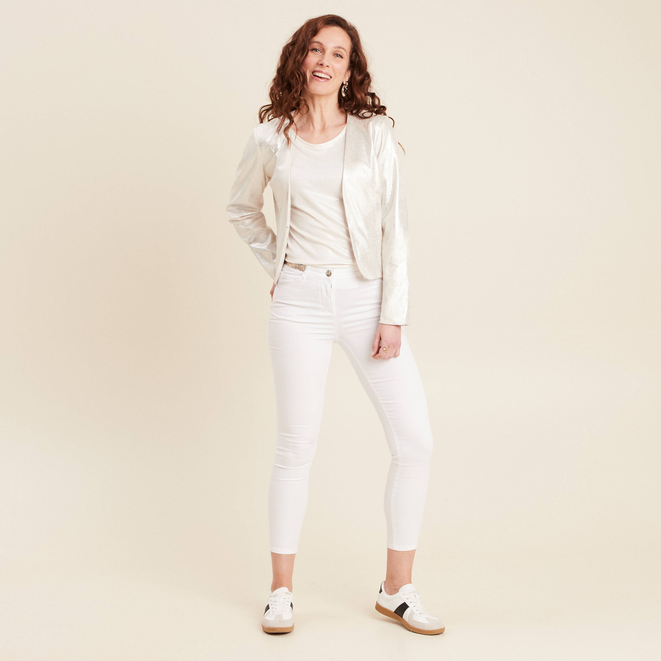 veste courte metallisee couleur argent femme Veste courte métallisée couleur argent femme