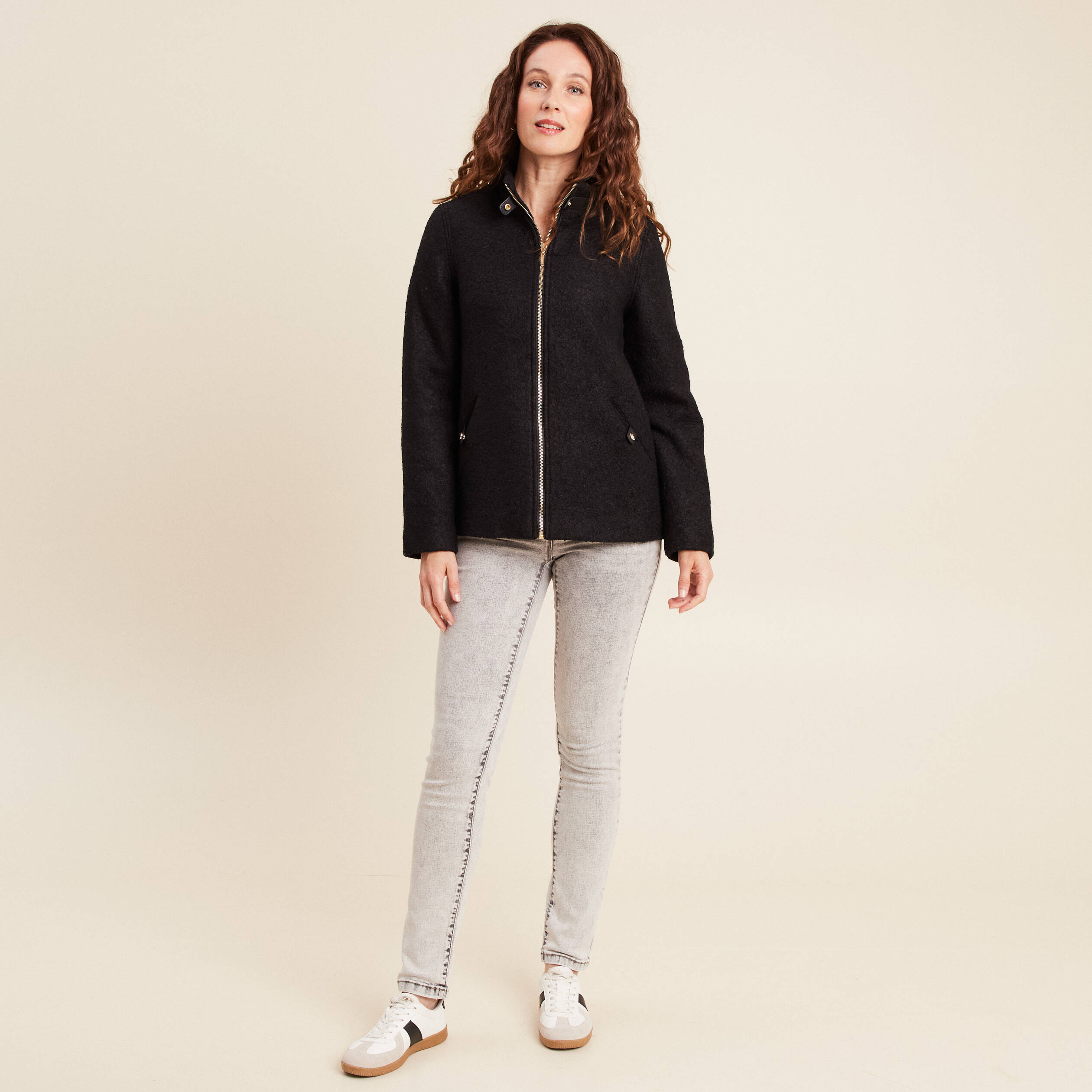 Manteau doubl&eacute; avec capuche noir femme