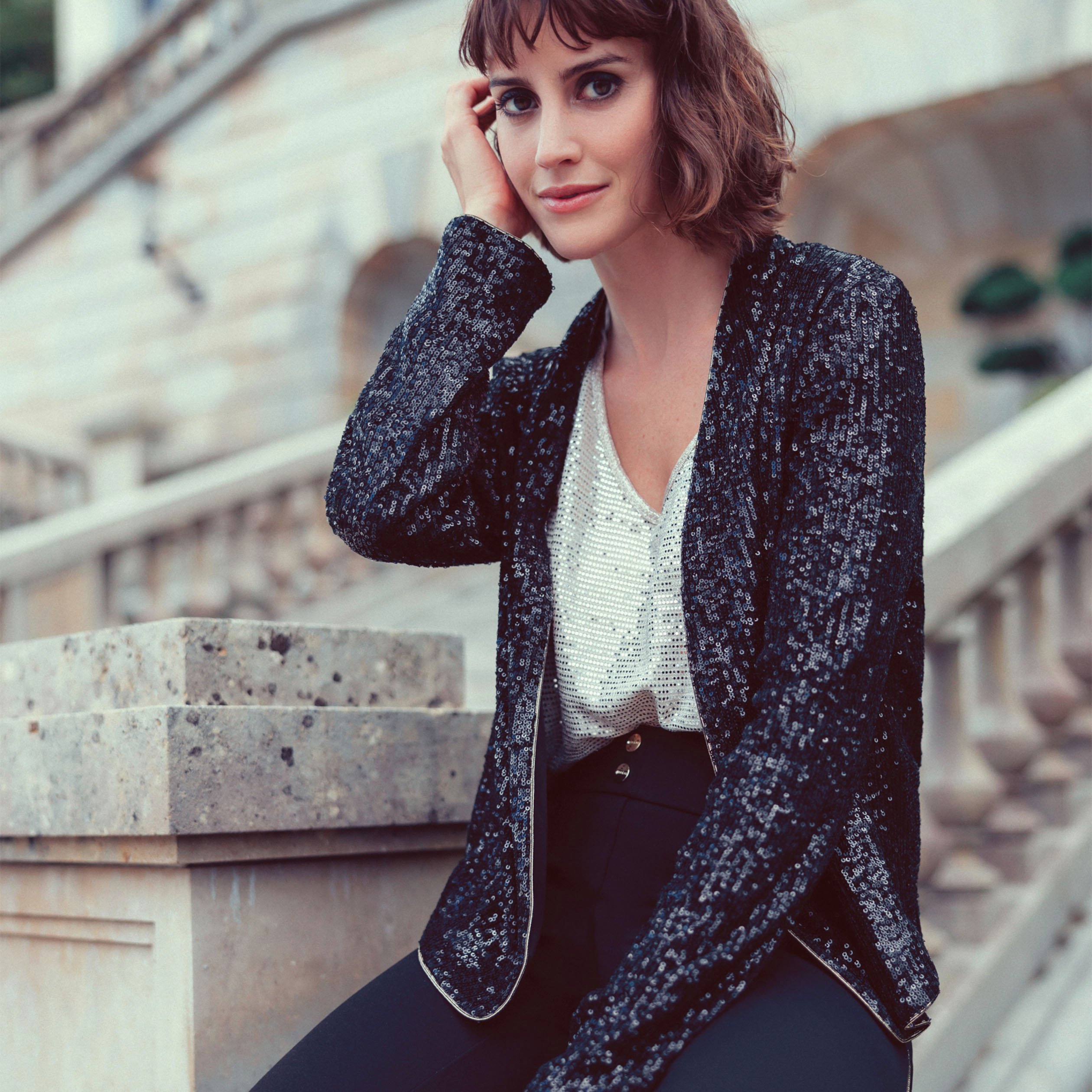 Veste droite avec sequins noir femme