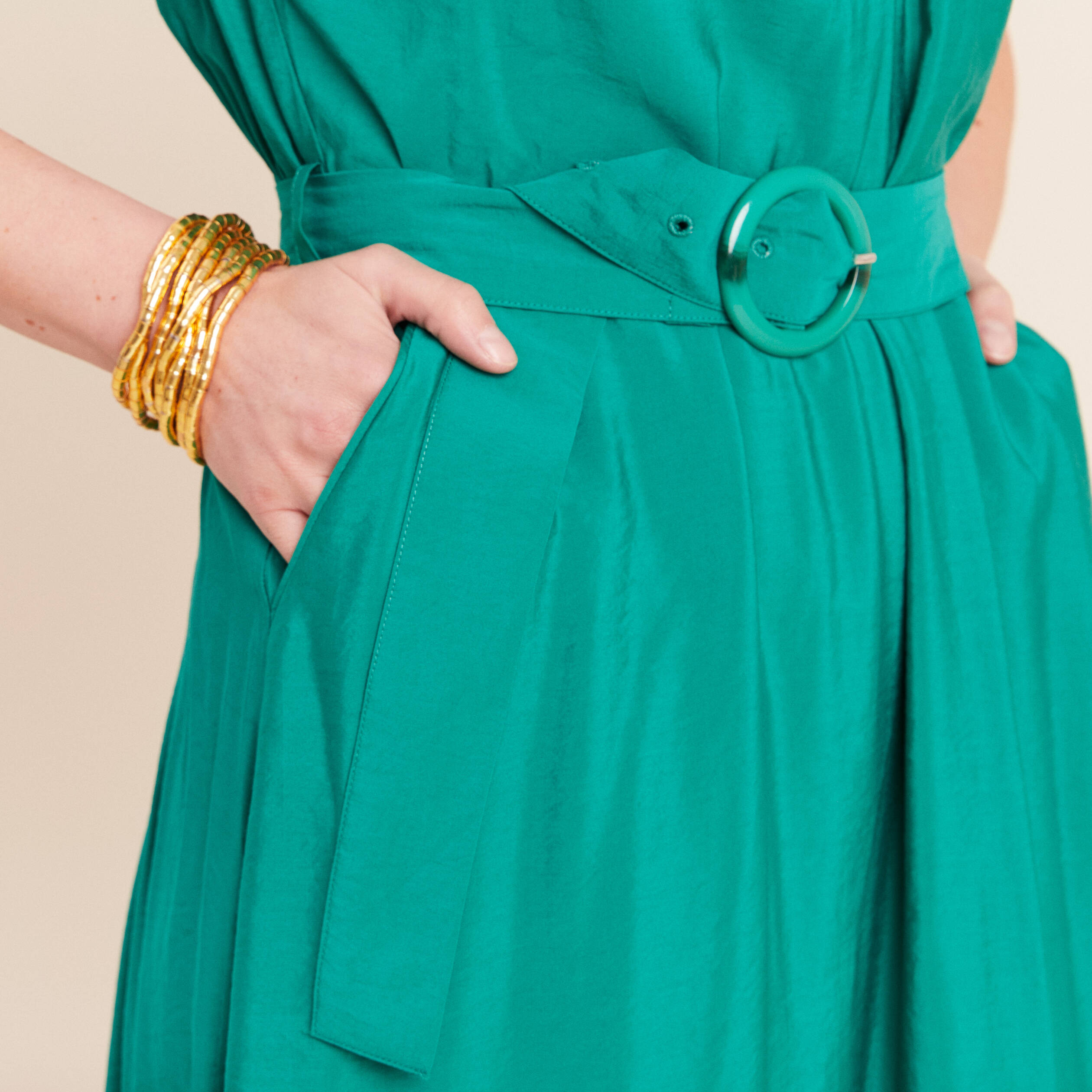 Robe &eacute;vas&eacute;e 3/4 sans manches ceinture vert menthe femme