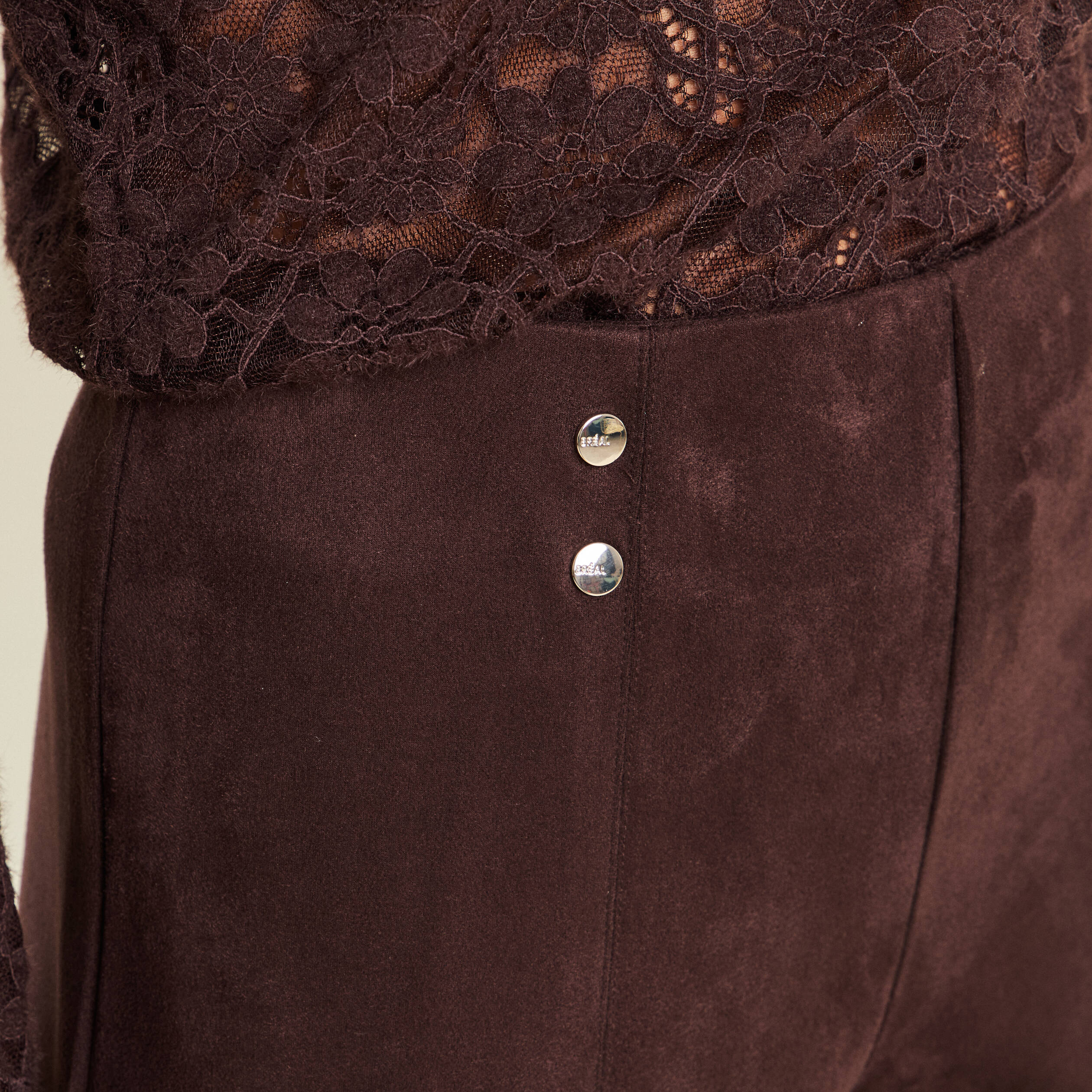 Legging 7/8&egrave;me taille haute aspect daim marron fonc&eacute; femme