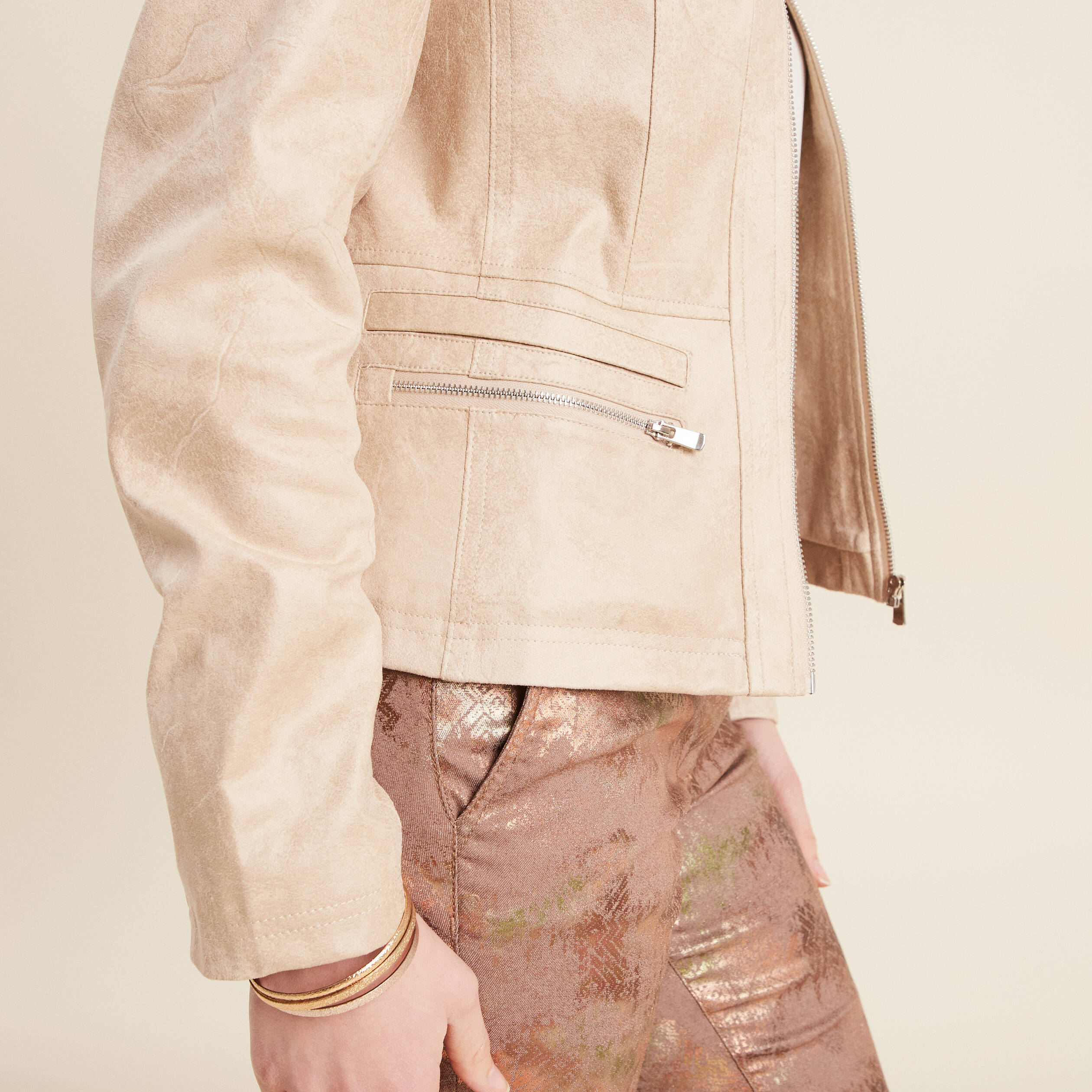 veste suedine zippee beige femme Veste suédine zippée beige femme