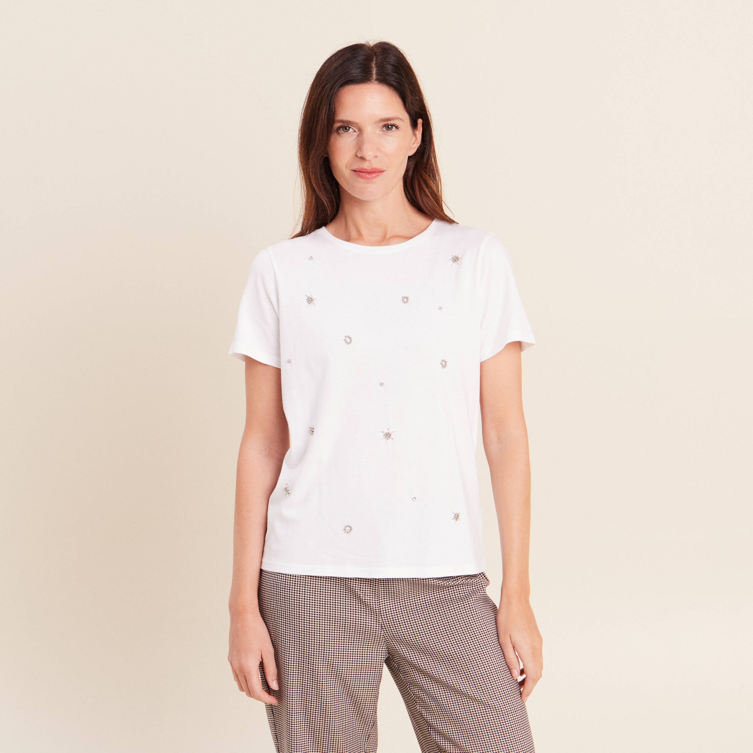T-shirt d&eacute;tails bijout&eacute;s blanc femme