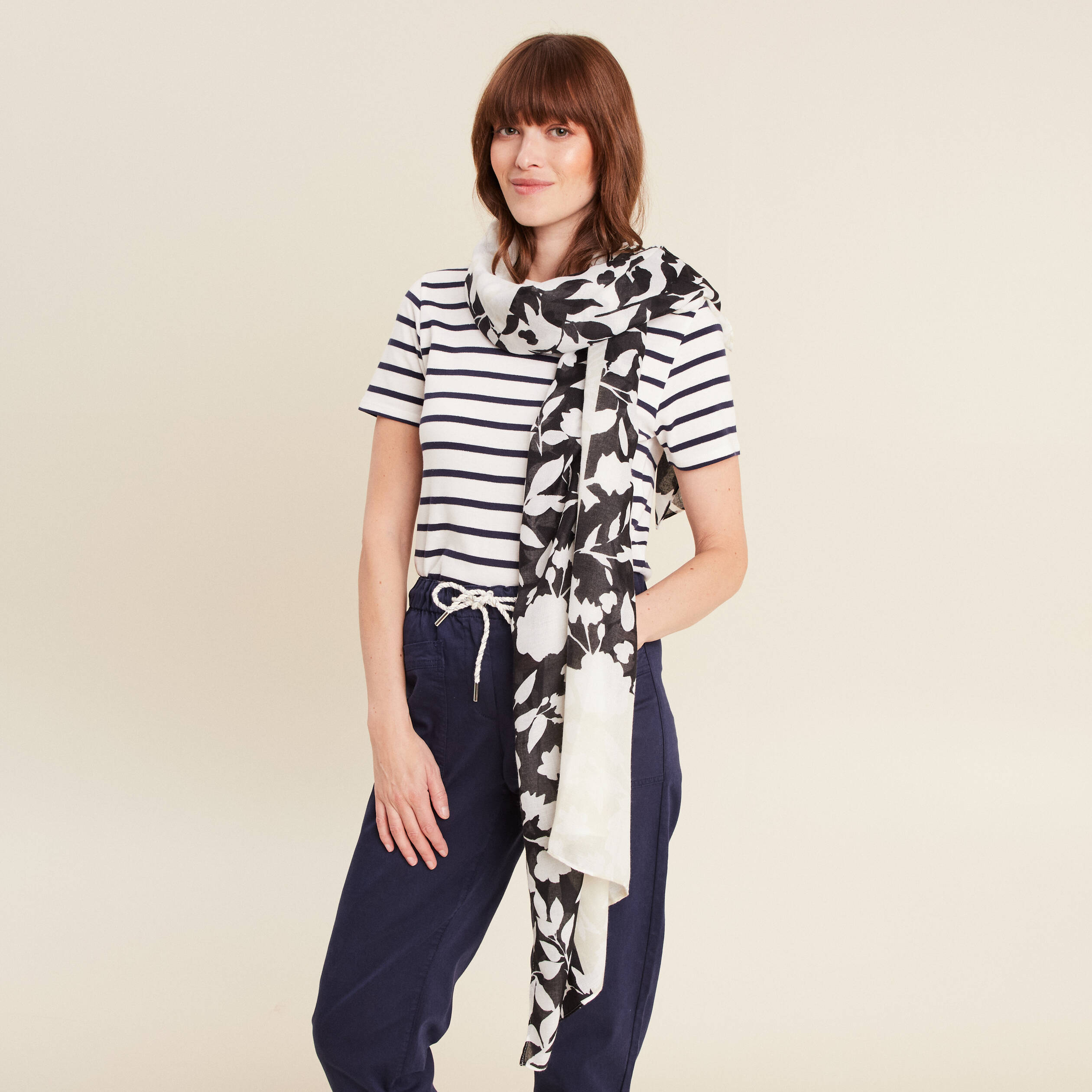 foulard noir femme Foulard noir femme