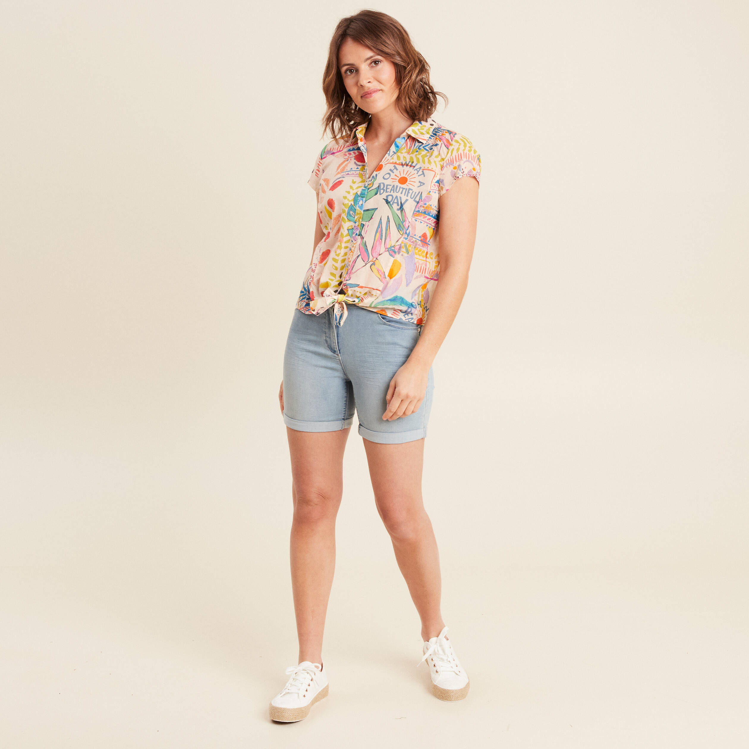 chemise manches courtes nouee multicolore femme Chemise manches courtes nouée multicolore femme