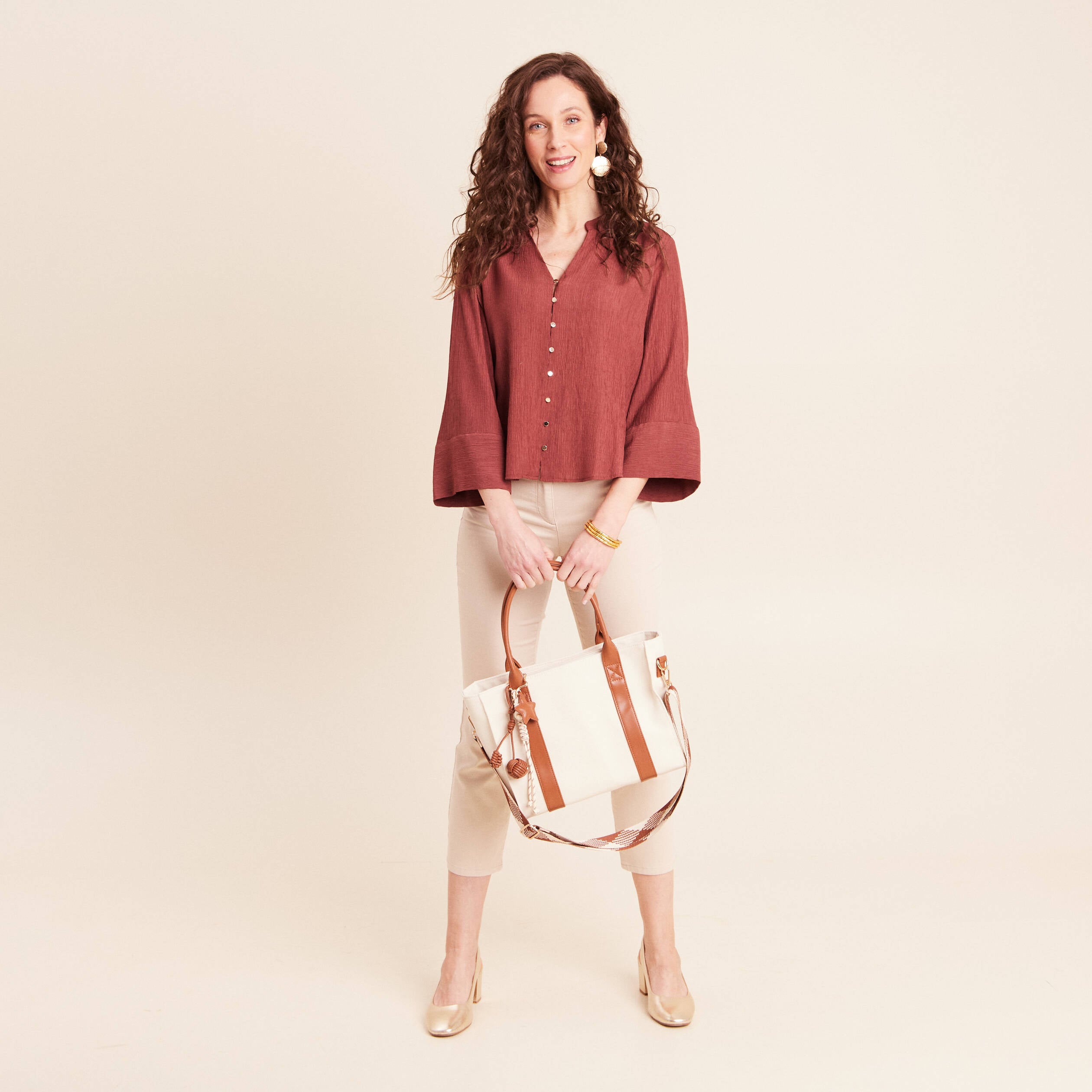Blouse col v manches 3/4 fluide marron cognac femme