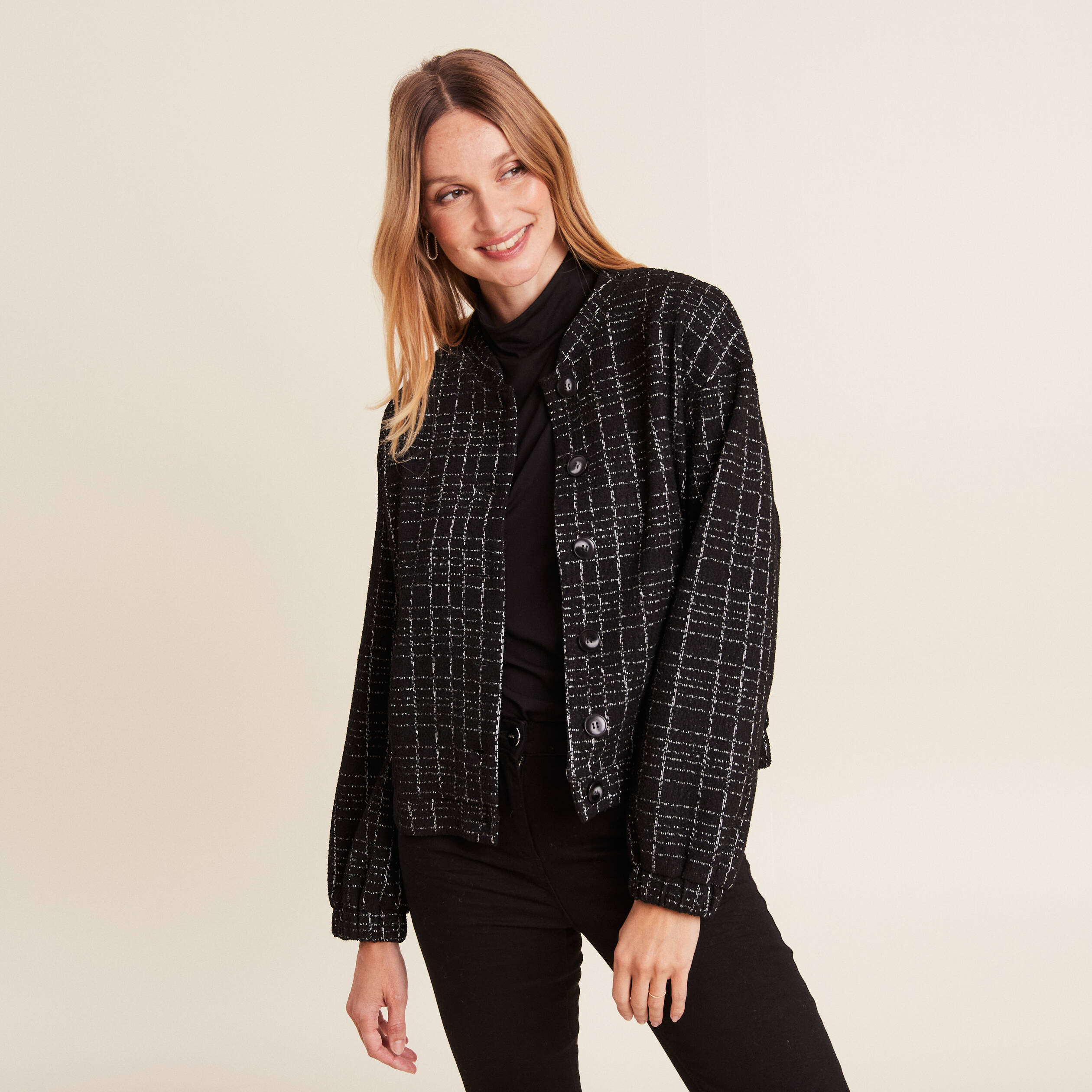 Veste droite boutonn&eacute;e noir femme
