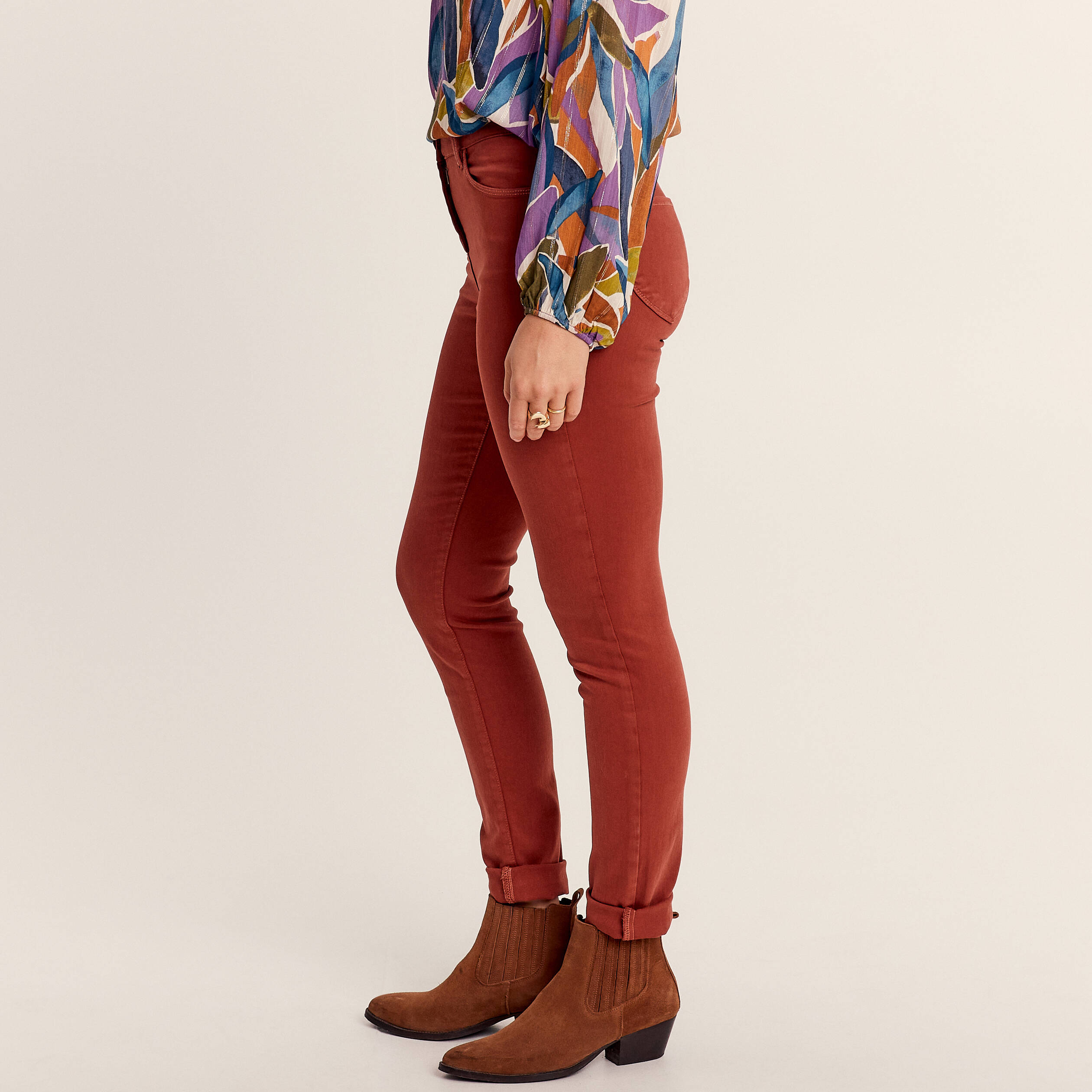 Jean magique ajusté taille standard marron cognac femme