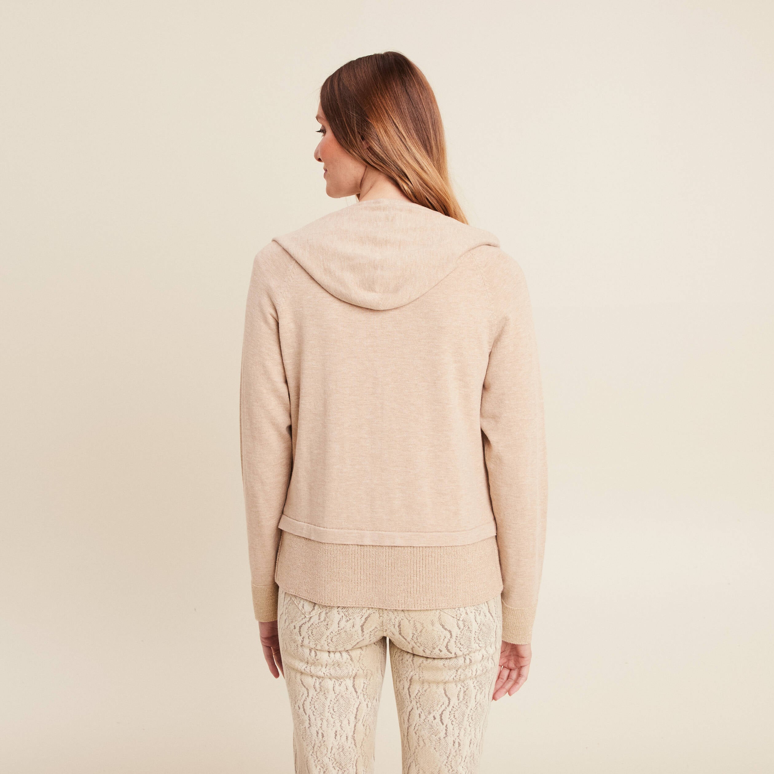 Gilet droit mi-long &agrave; capuche creme femme