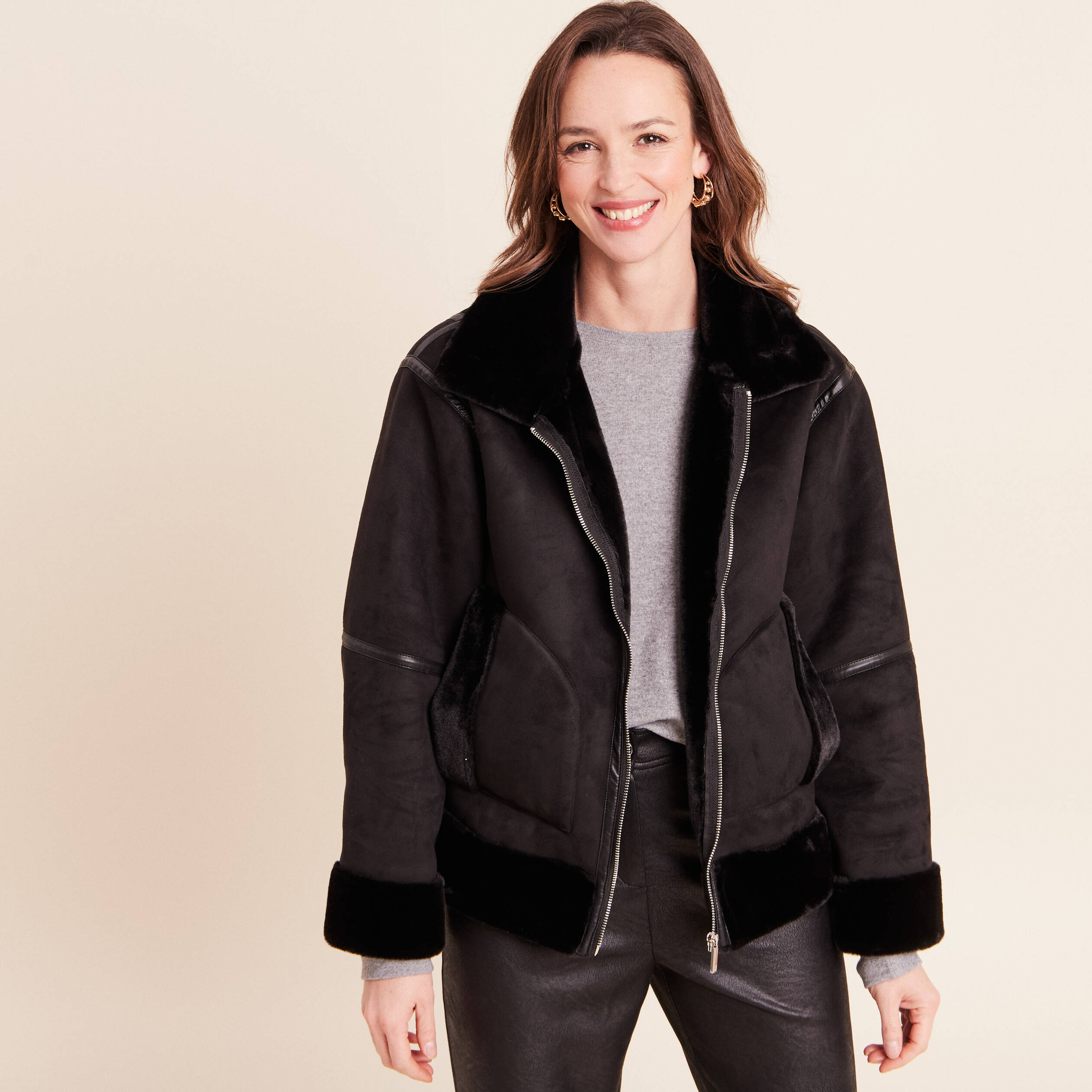 Bombardier court droit col montant noir femme