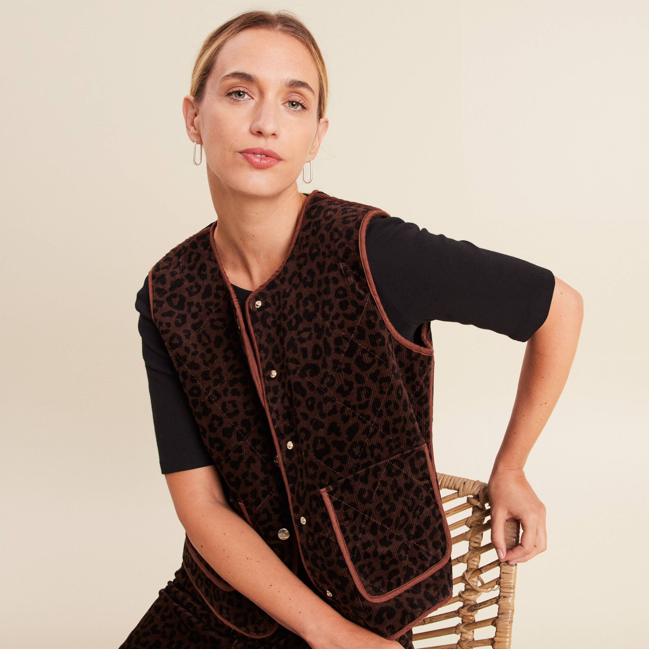 Veste sans manches en velours marron cognac femme