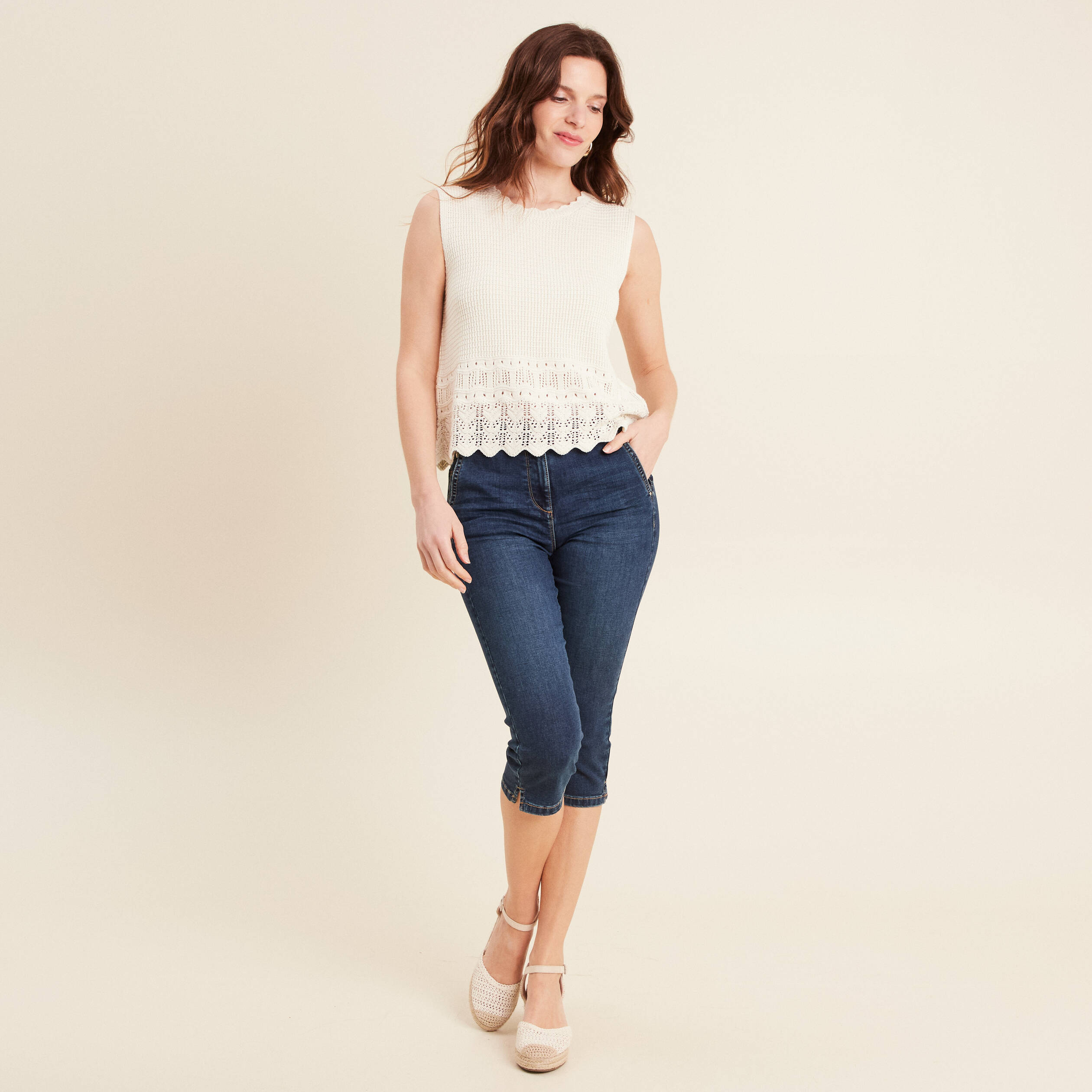 pantacourt droit en jean denim brut femme Pantacourt droit en jean denim brut femme