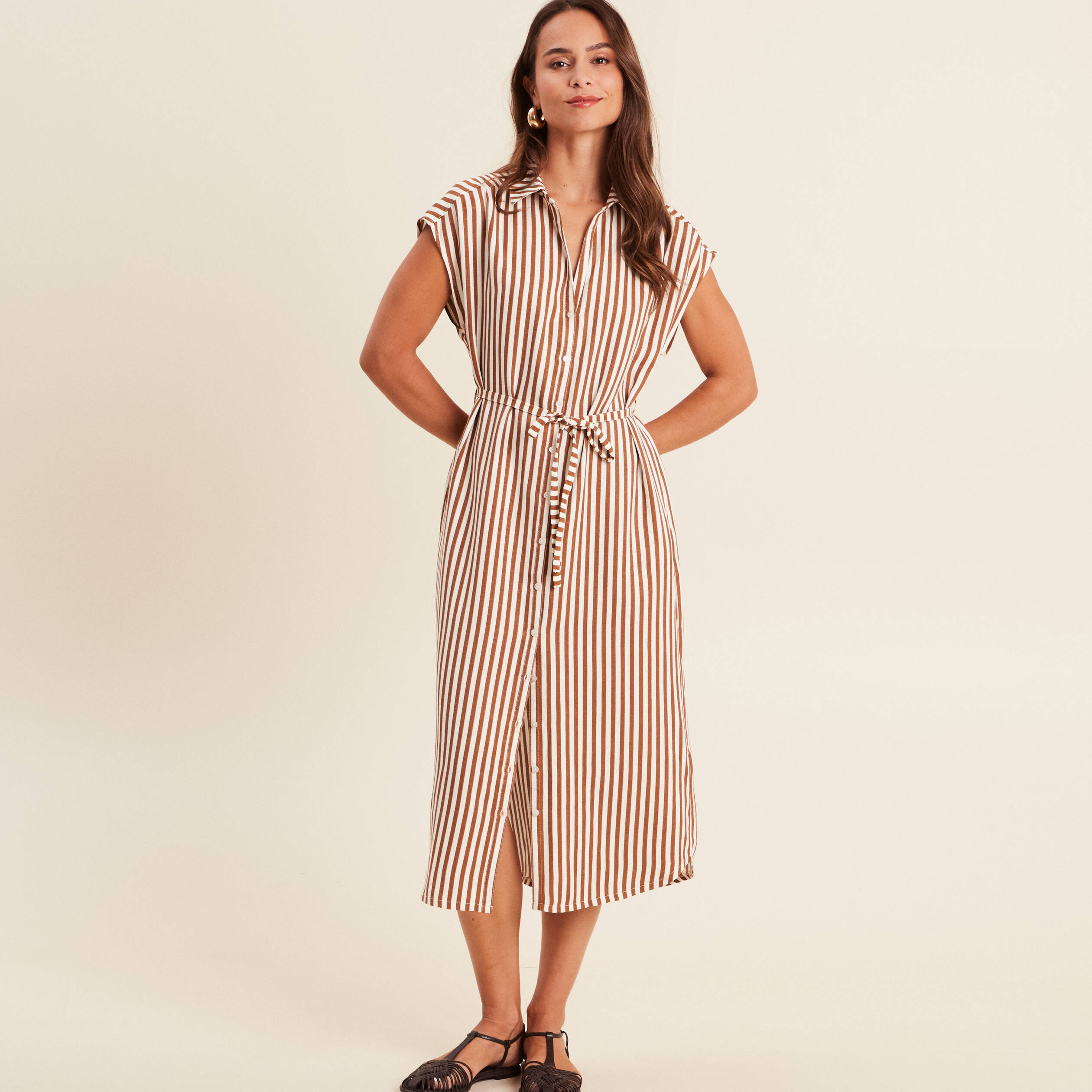 robe droite fluide col chemise blanc femme Robe droite fluide col chemise blanc femme