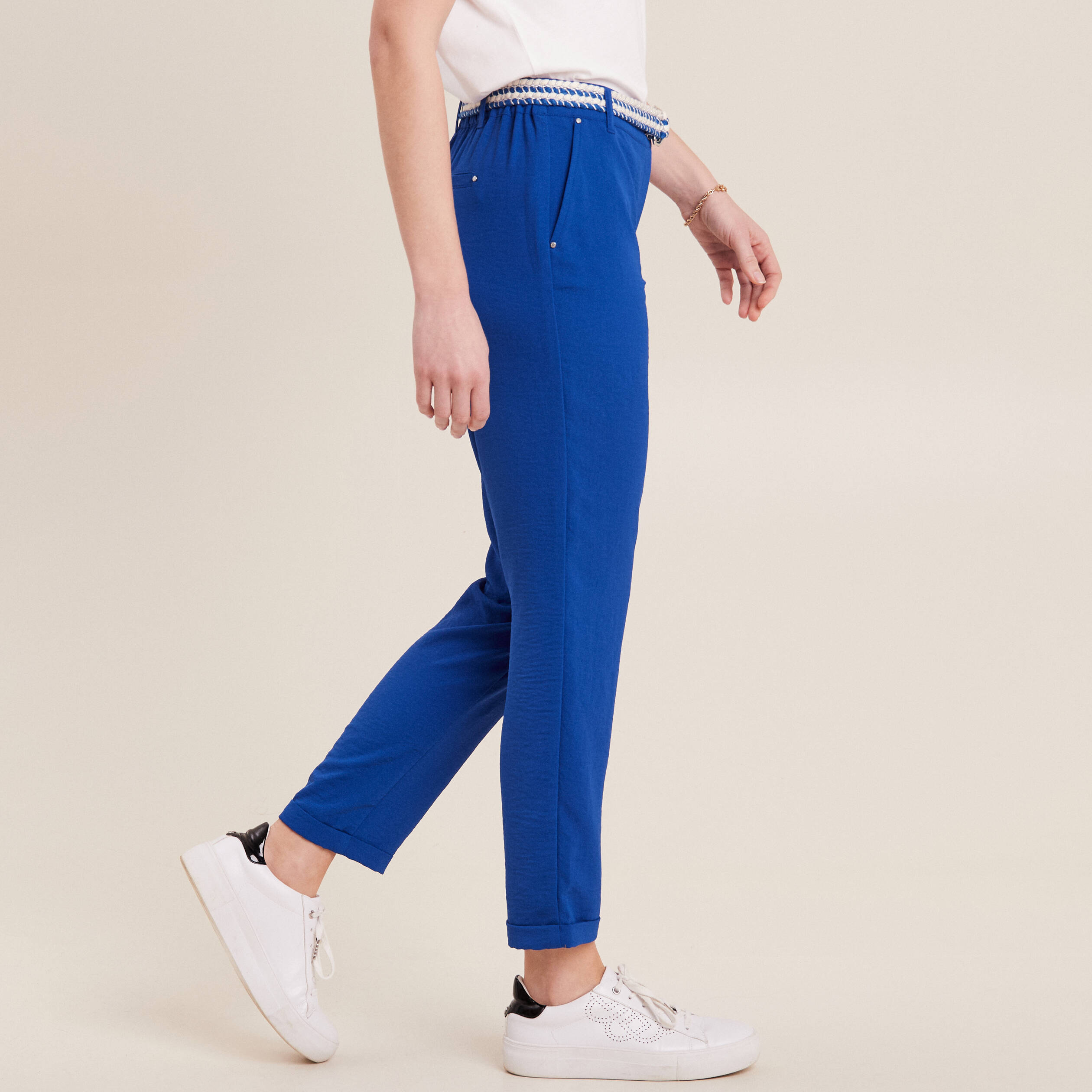 Pantalon chino à ceinture bleu electrique femme